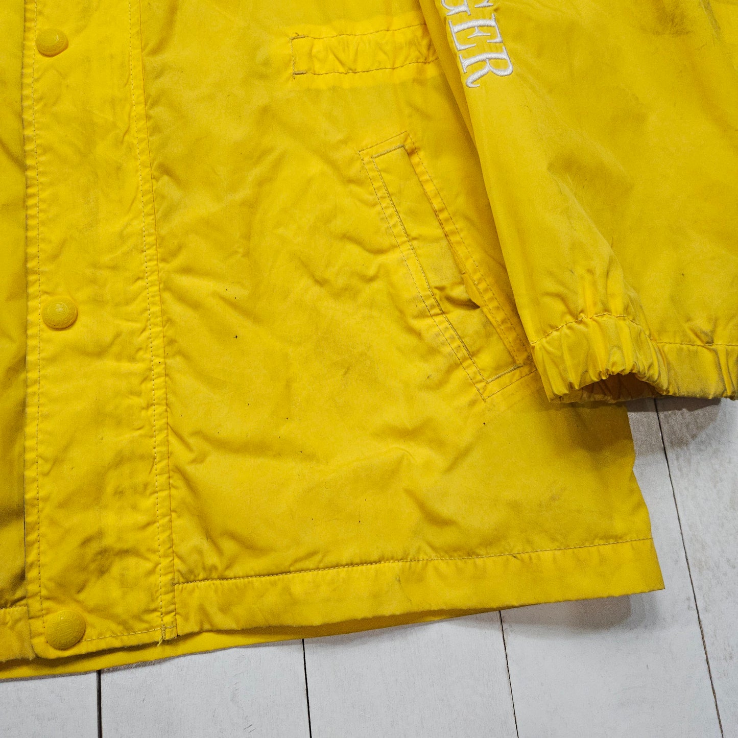 1990s Tommy Hilfiger Yellow Sleeve Spellout Windbreaker Rain Jacket Size L/XL