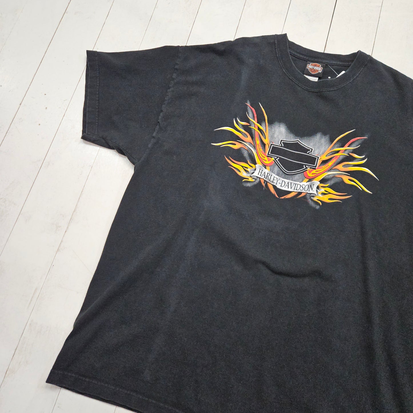 2000s 2003 Y2K Harley-Davidson Black Bar Shield Logo Pinstripe Flames Outpost Pueblo Colorado Motorcycle T-Shirt Made in USA Size XXL