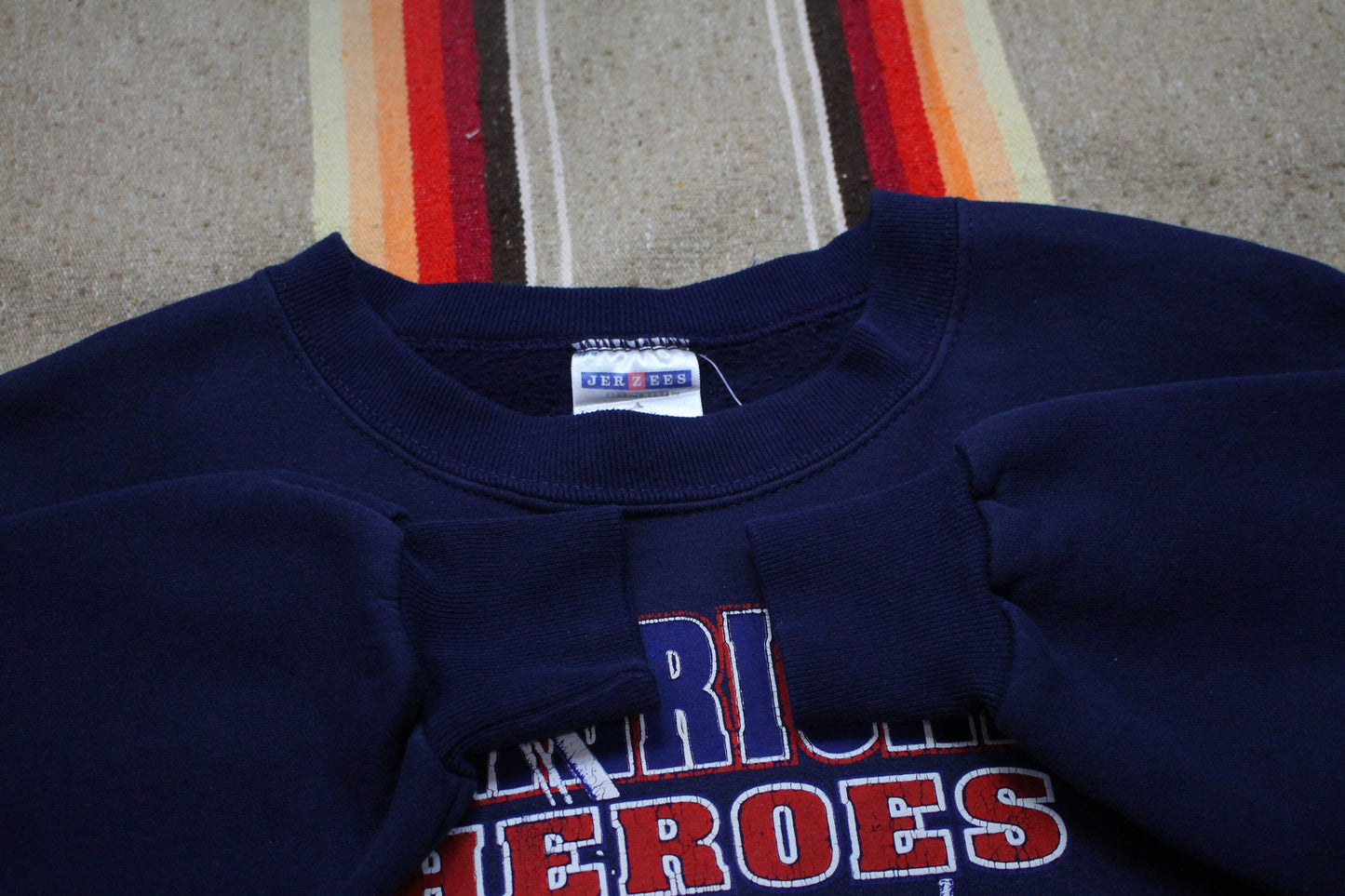 2000s 2001 9/11 American Heroes United We Stand Firemen Flag World Trade Center WTC Sweatshirt Size L
