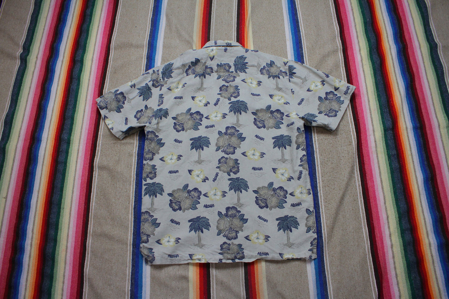1990s Bugle Boy Tropical Aloha Print Button Up Shortsleeve Hawaiian Shirt Size L/XL