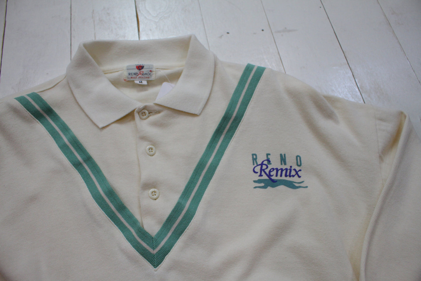 1980/1990s Reno Remix Collared Sweatshirt Women's Size L/XL