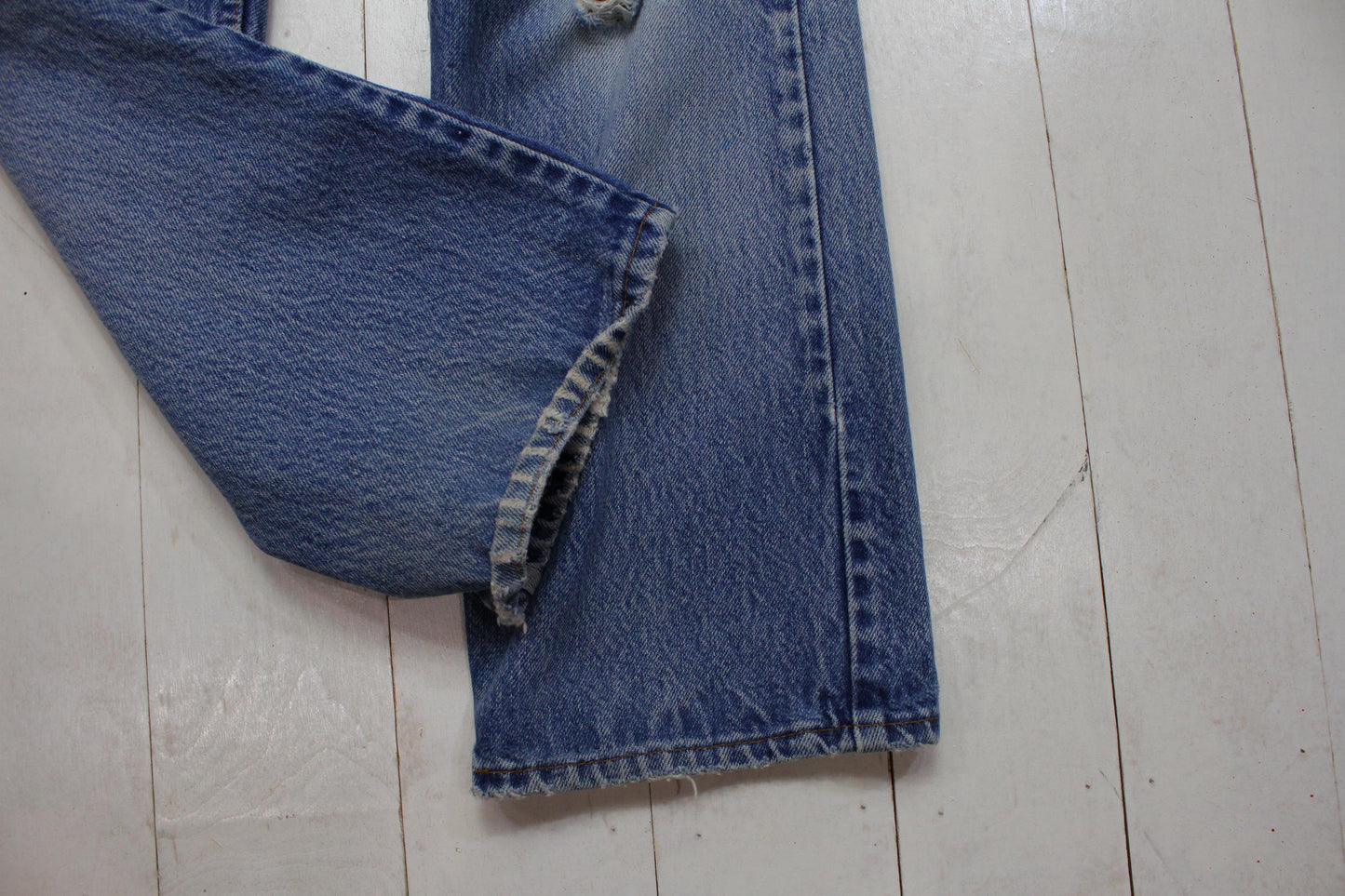 1990s Levi's Orange Tab 619 Blue Denim Jeans Distressed Painter Size 30x28