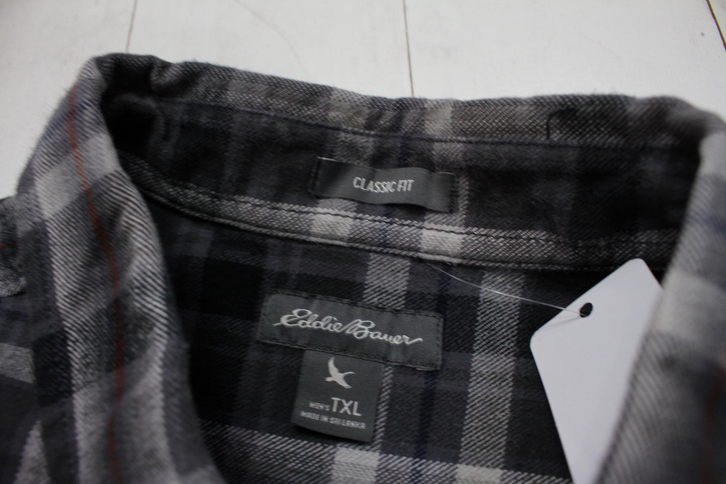 2010s Eddie Bauer Grey Plaid Button Down Flannel Shirt Size L/XL