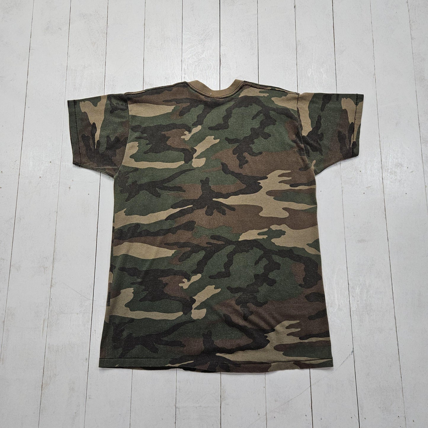 1980s 5050 Woodland Camo Pocket T-Shirt Made in USA Size M