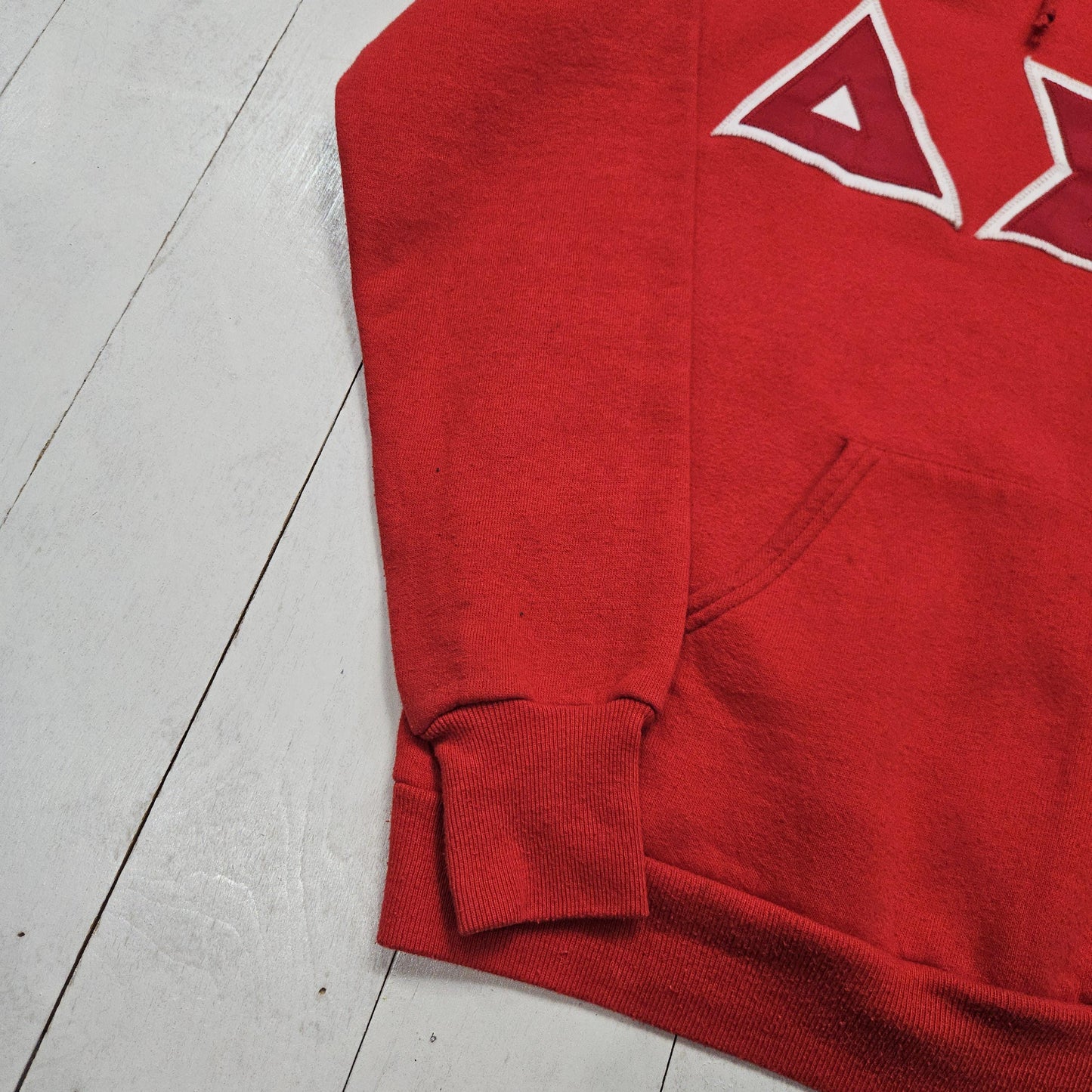 1980s Rusell Athletic Red Delta Sigma Theta DST Sorority Greek Life Stitched Lettering Hoodie Sweatshirt Made in USA Size S/M