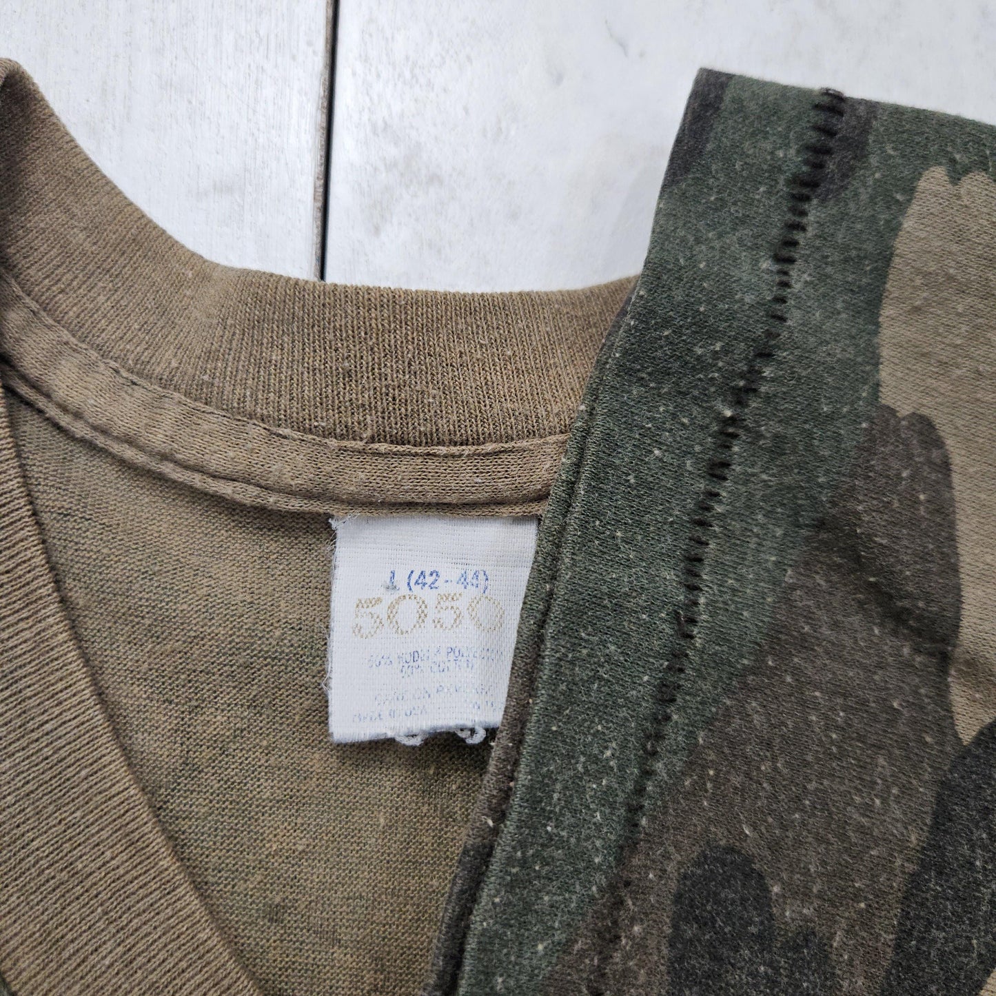 1980s 5050 Woodland Camo Pocket T-Shirt Made in USA Size M