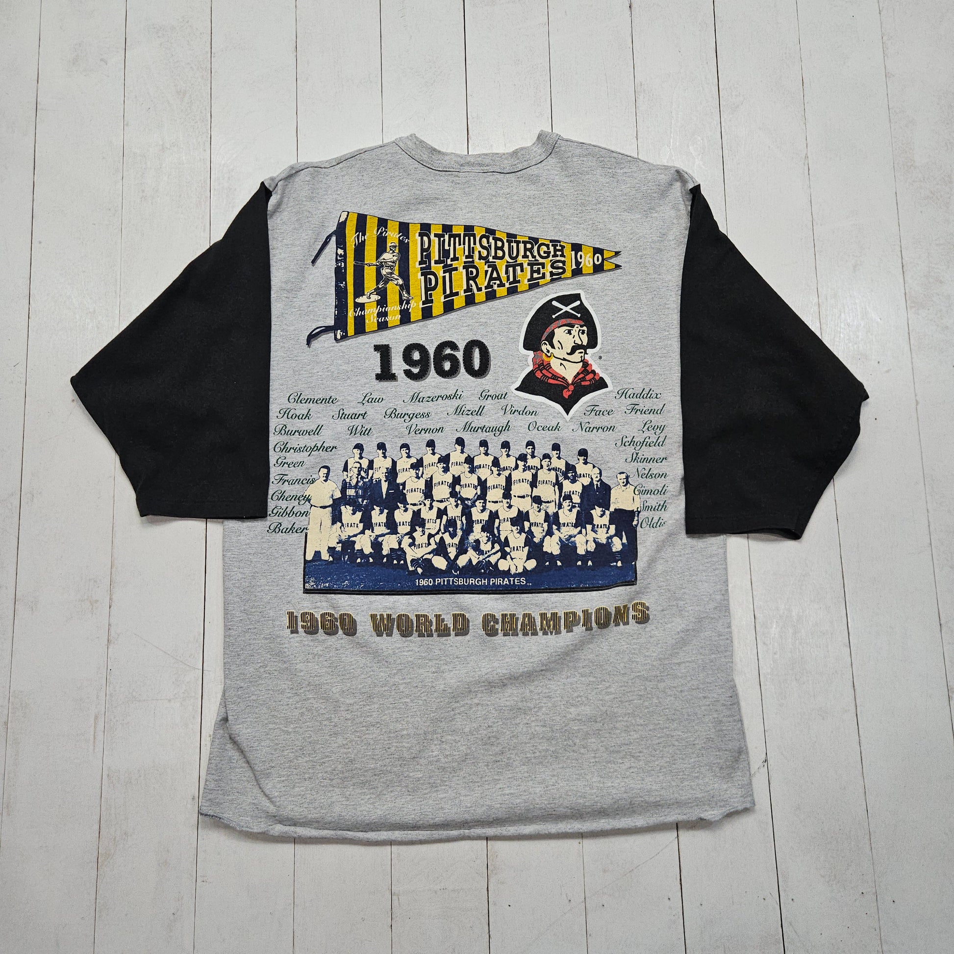 1990s 1994 Team Rate Long Gone MLB Cooperstown Collection Pittsburgh Pirates 1960 Championship 3/4 Sleeve T-Shirt Made in USA Size L - People's Champ Vintage -T-Shirts - Sports