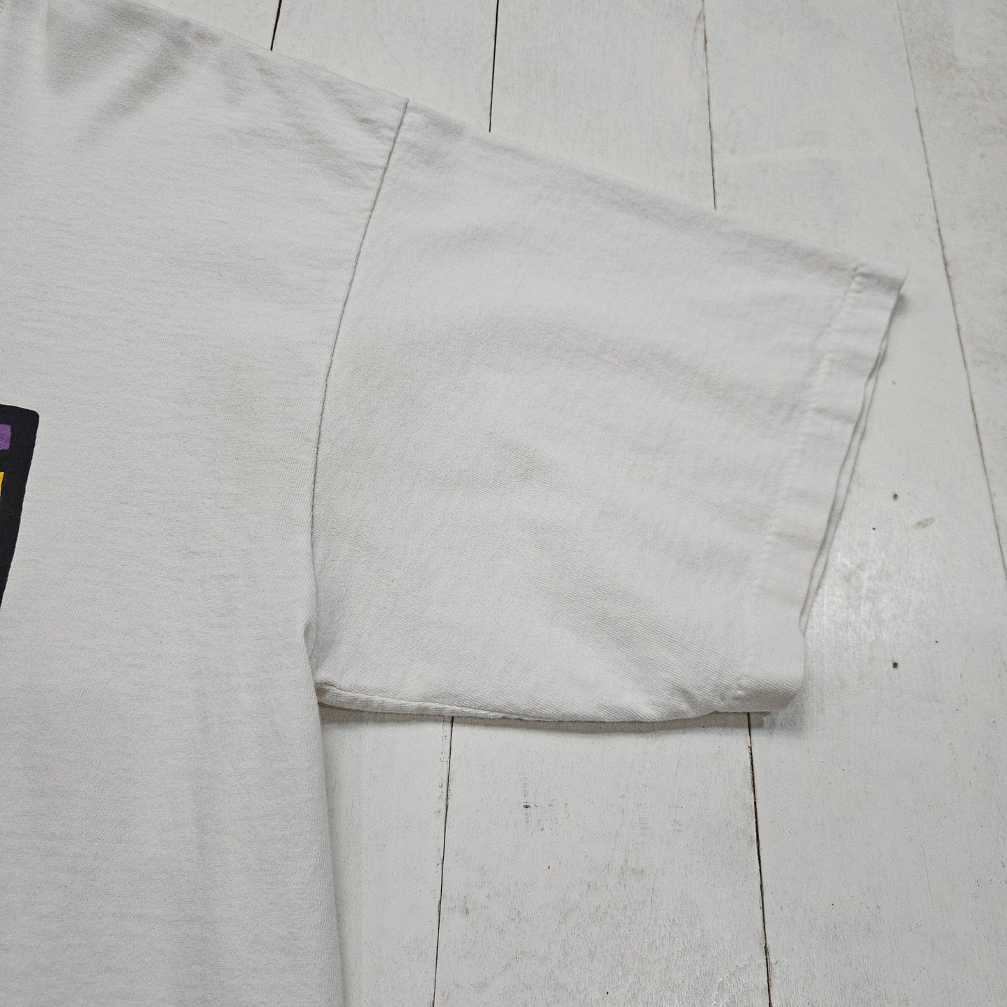 1990s 90 Degree Angle Natural New York Flower Art Print T-Shirt Made in USA Size XL - People's Champ Vintage -T-Shirts