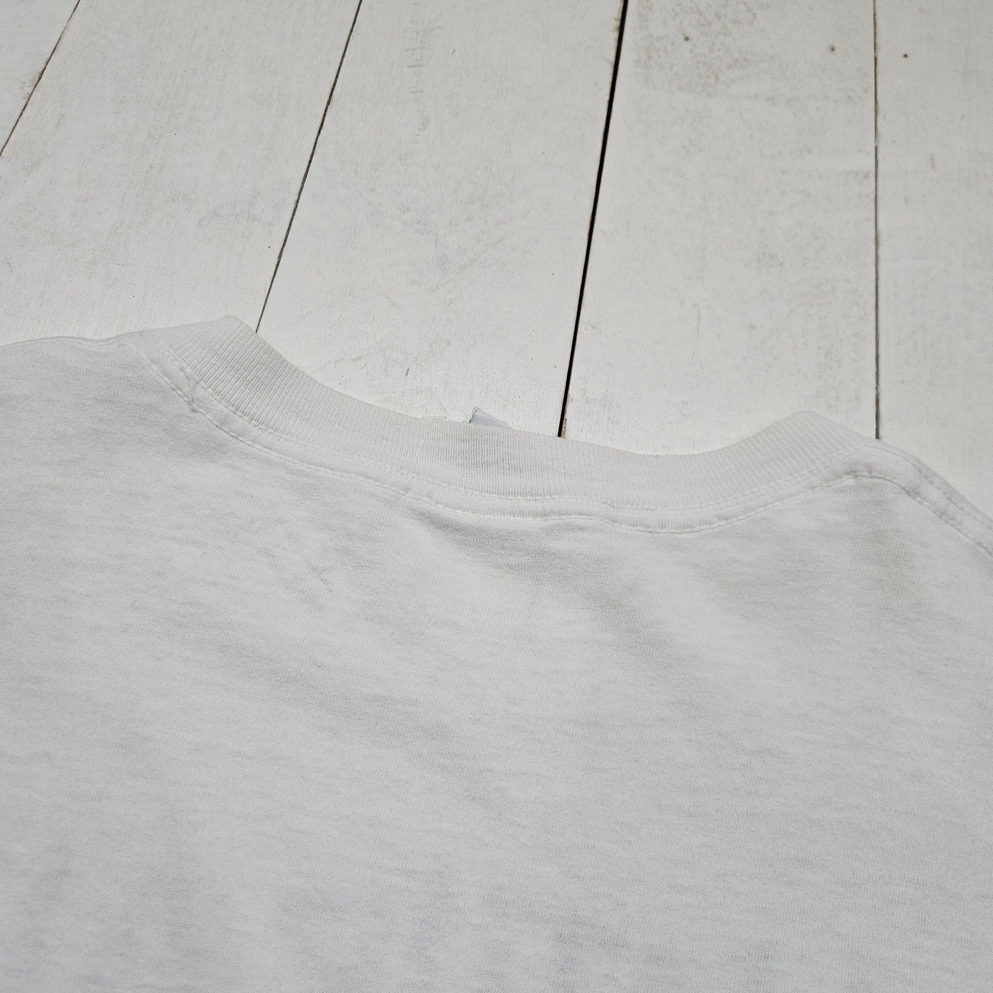 1990s 90 Degree Angle Natural New York Flower Art Print T-Shirt Made in USA Size XL - People's Champ Vintage -T-Shirts