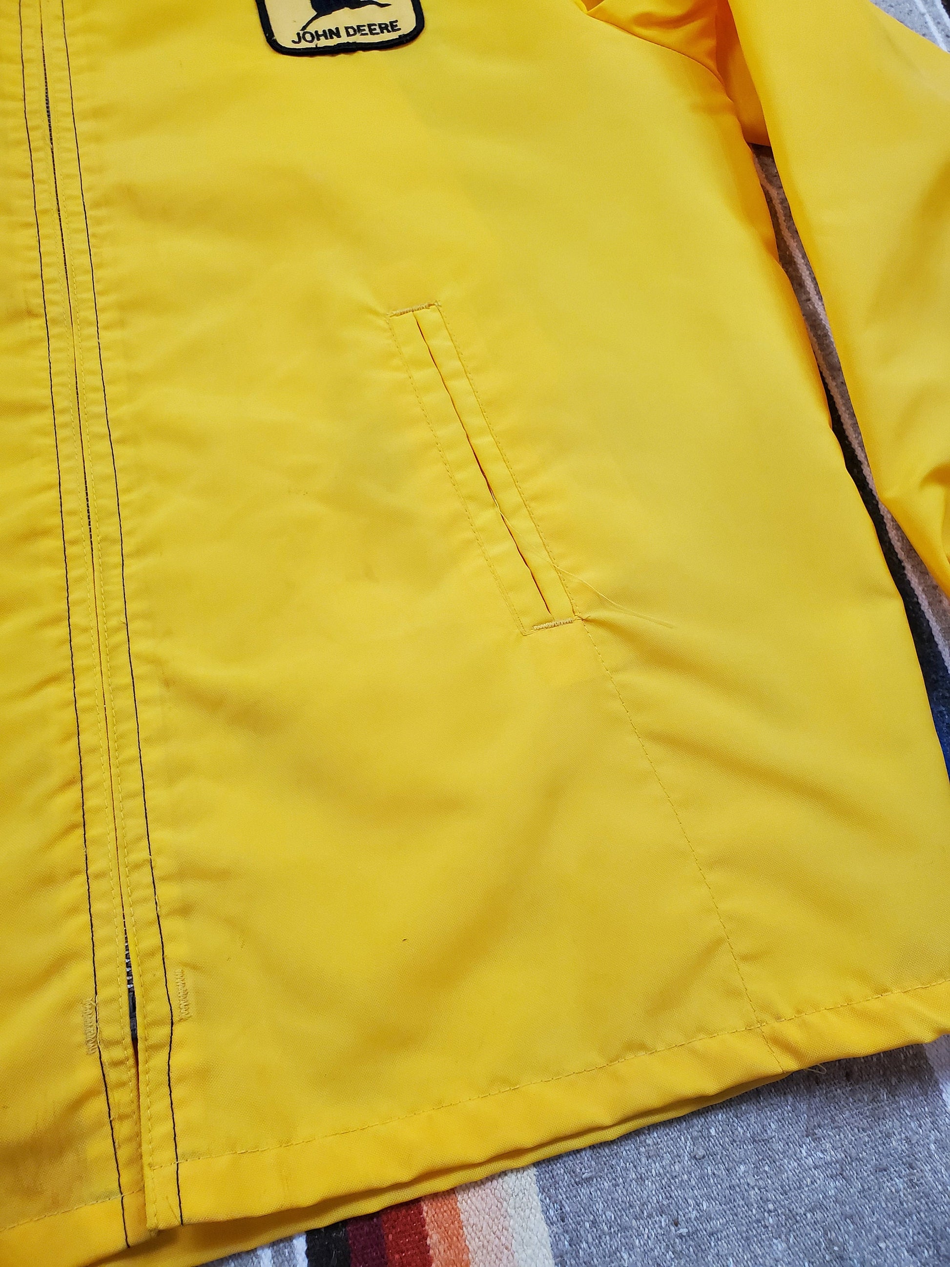 1970s/1980s Avon John Deere Zip-Up Nylon Windbreaker Jacket Size L/XL