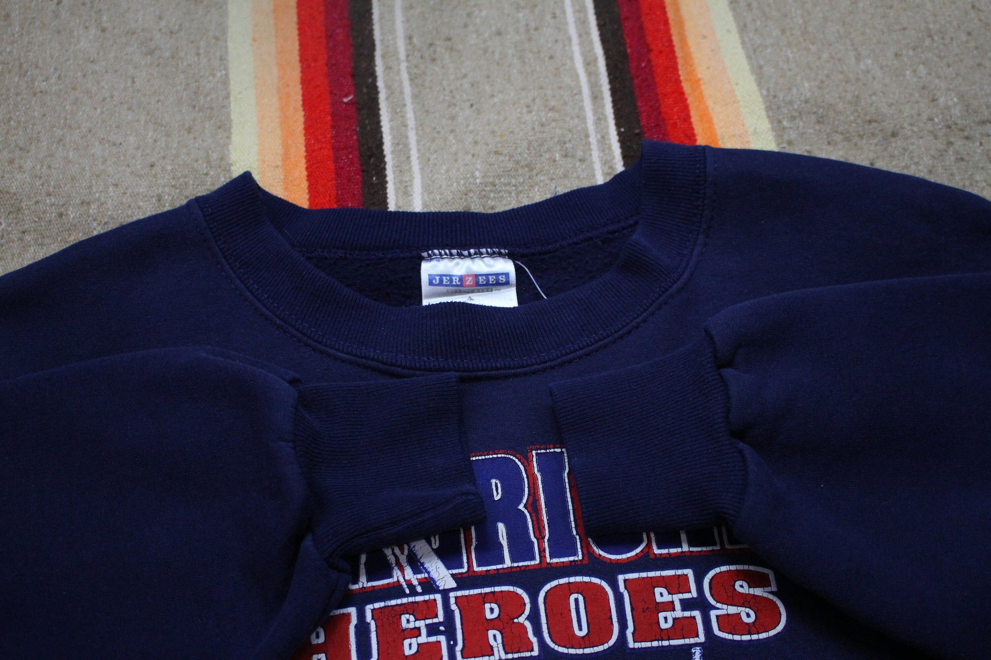 2000s 2001 9/11 American Heroes United We Stand Firemen Flag World Trade Center WTC Sweatshirt Size L