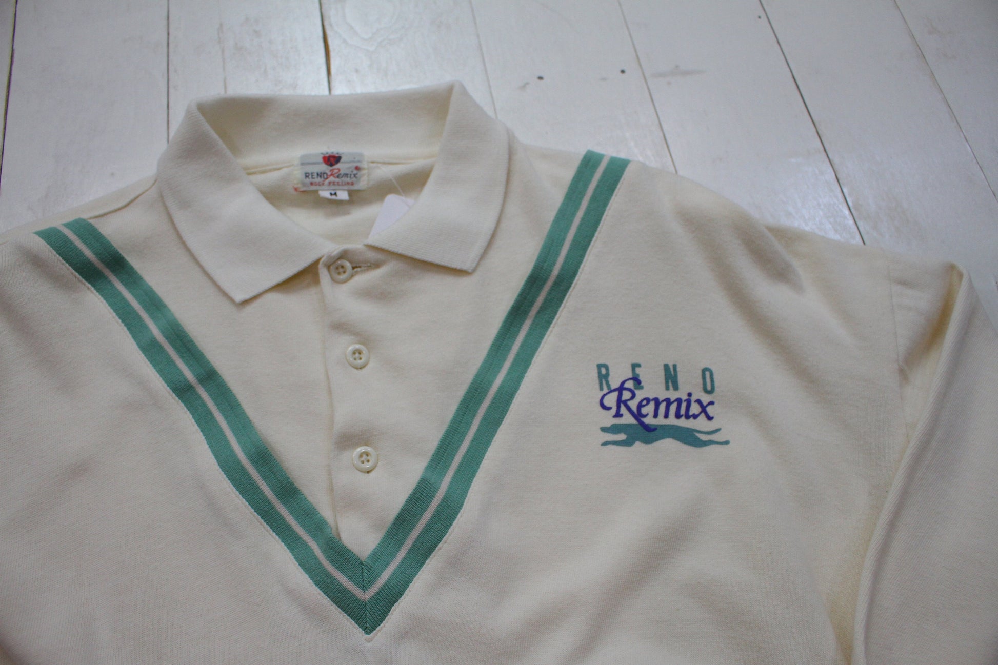1980/1990s Reno Remix Collared Sweatshirt Women's Size L/XL