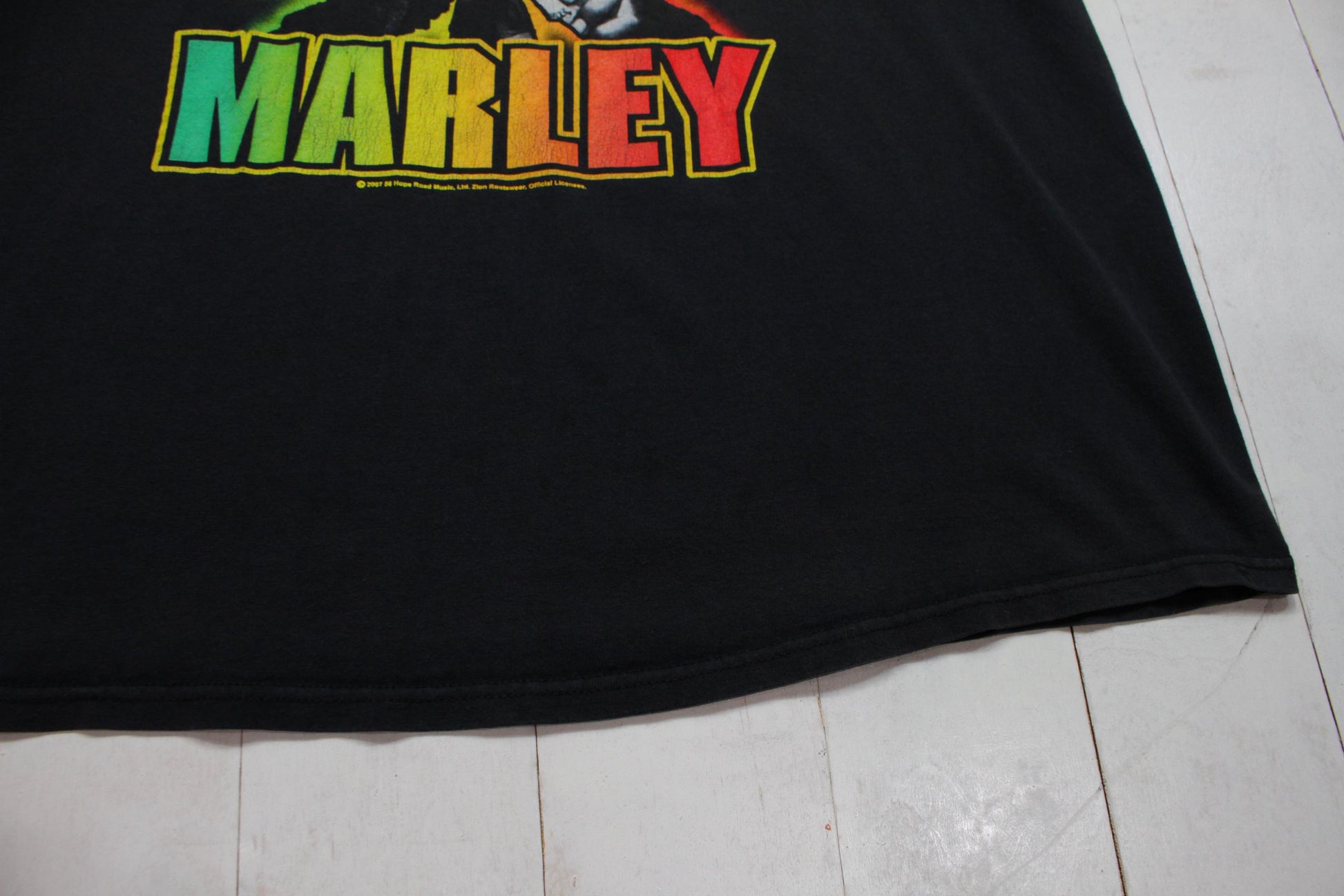 2000s 2007 Bob Marley Weed Leaf Band T-Shirt Size L/XL