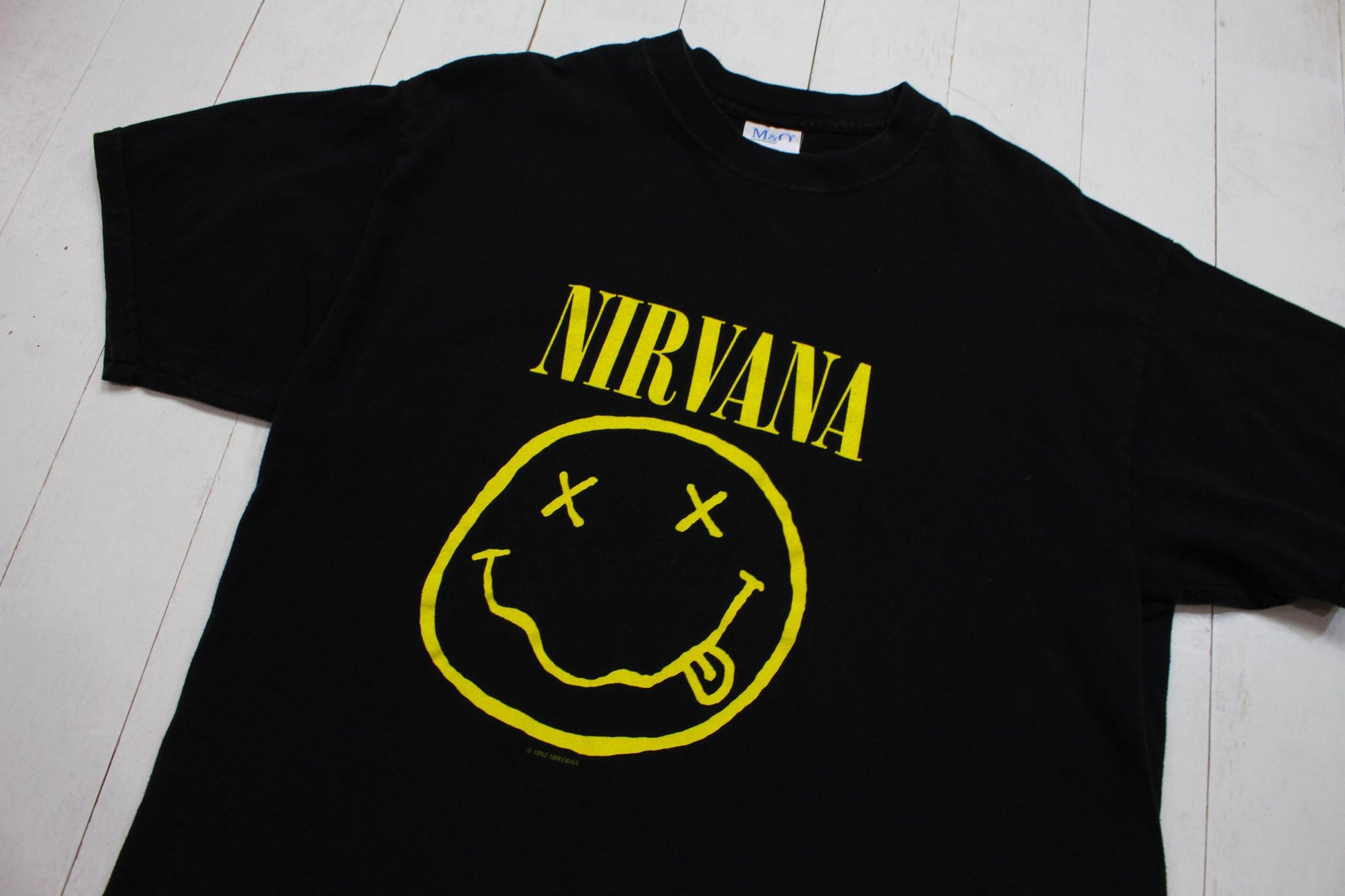 1990s/2000s Y2K M&O Knits Heavyweight Nirvana X-Eye Smiley Face Grunge Band T-Shirt Size L