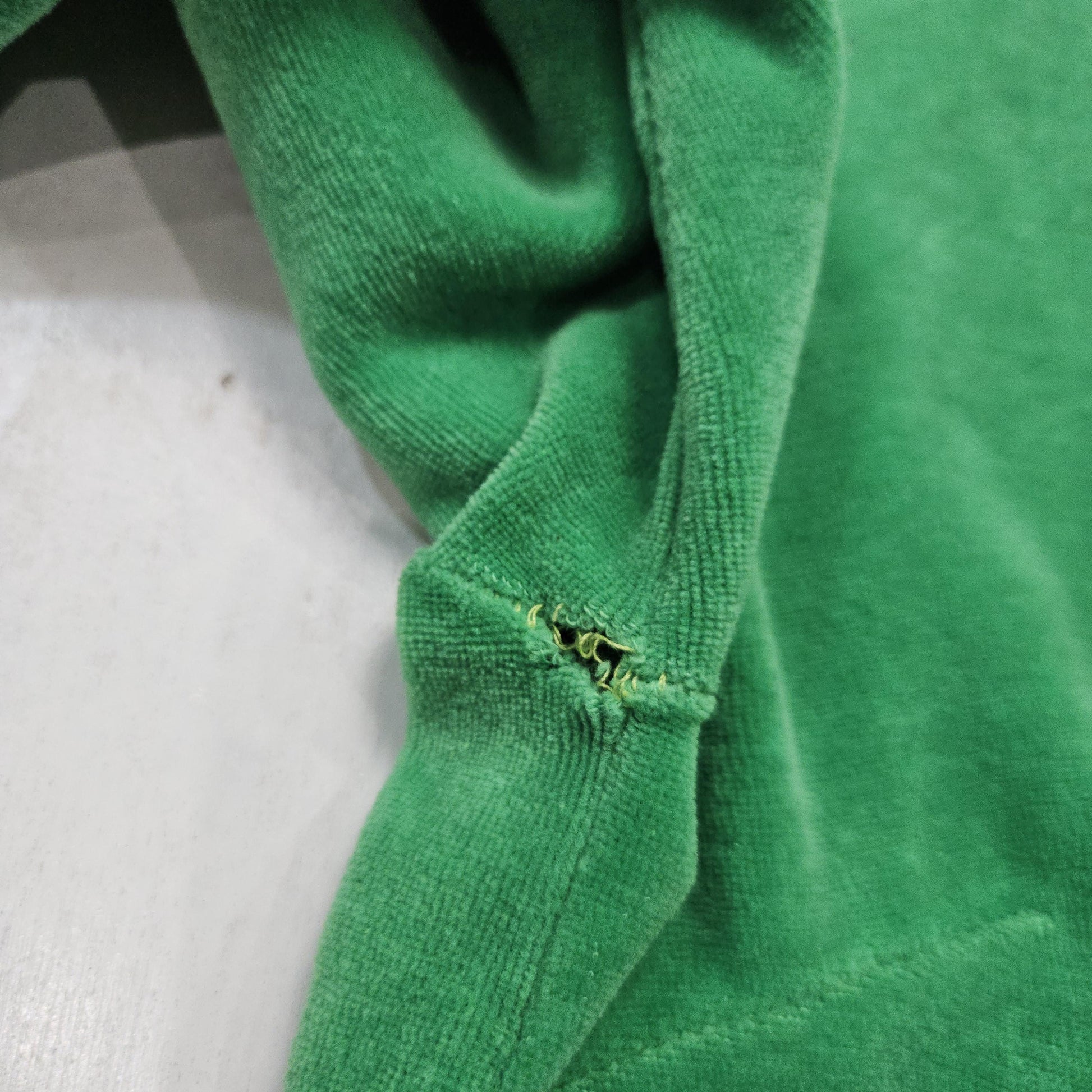 1970s Sears Green V-Neck Velour Sweatshirt Made in USA Women's Size M