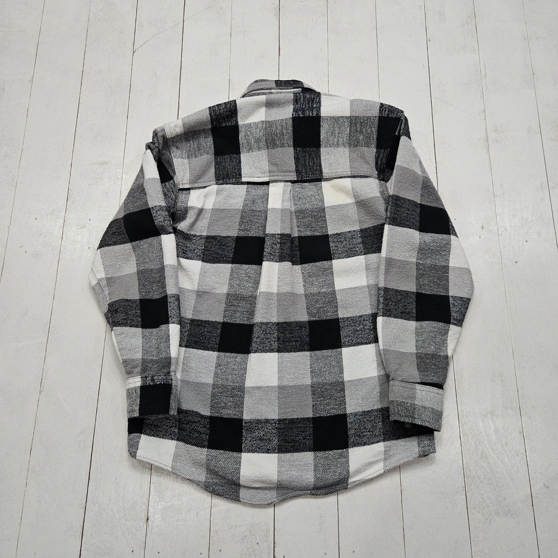 2000s Winter Run White/Grey/Black Buffalo Plaid Flannel Shirt Size S/M