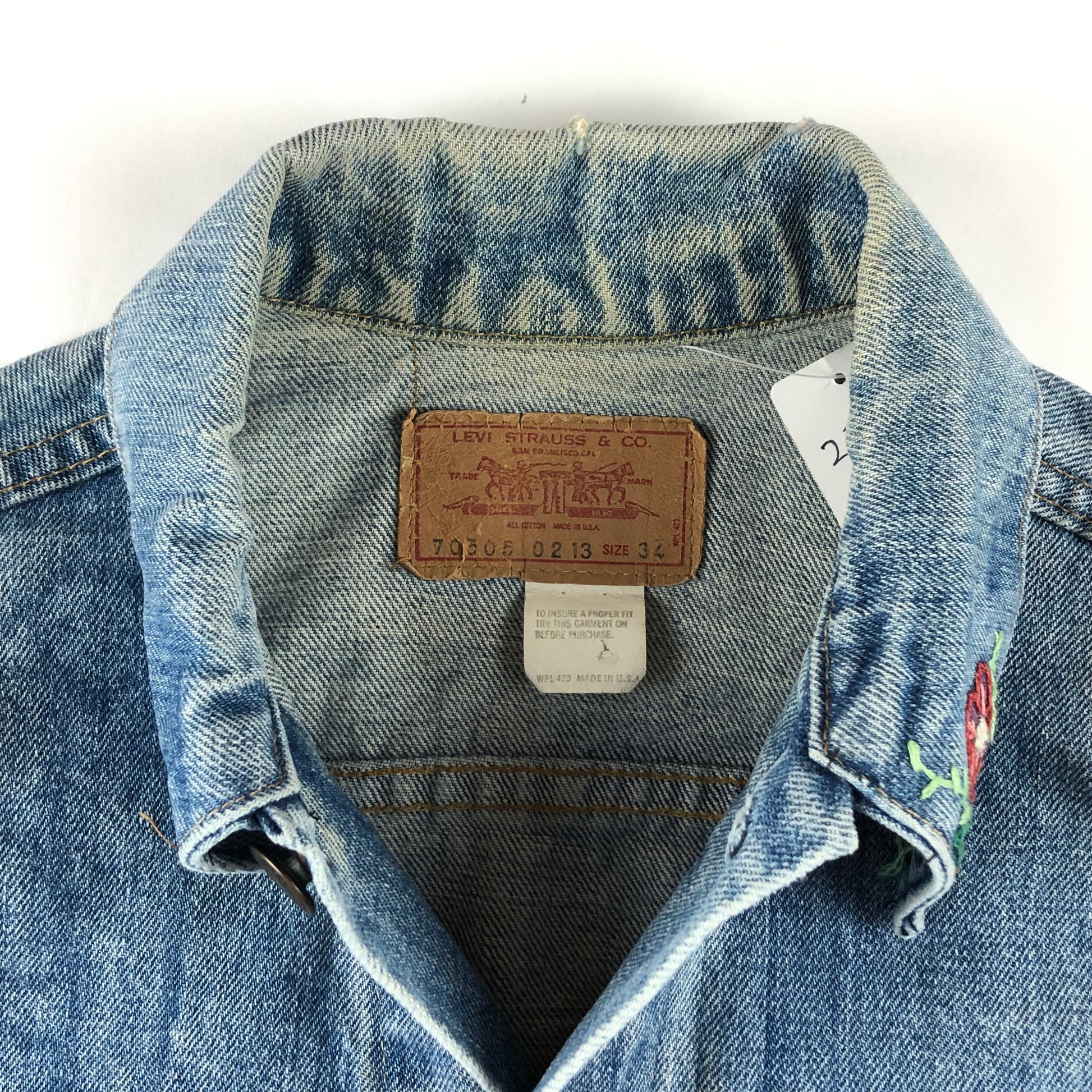 1970s Embroidered Levi's Two Pocket Type 3 Denim Trucker Jacket Made in USA Size XS/S