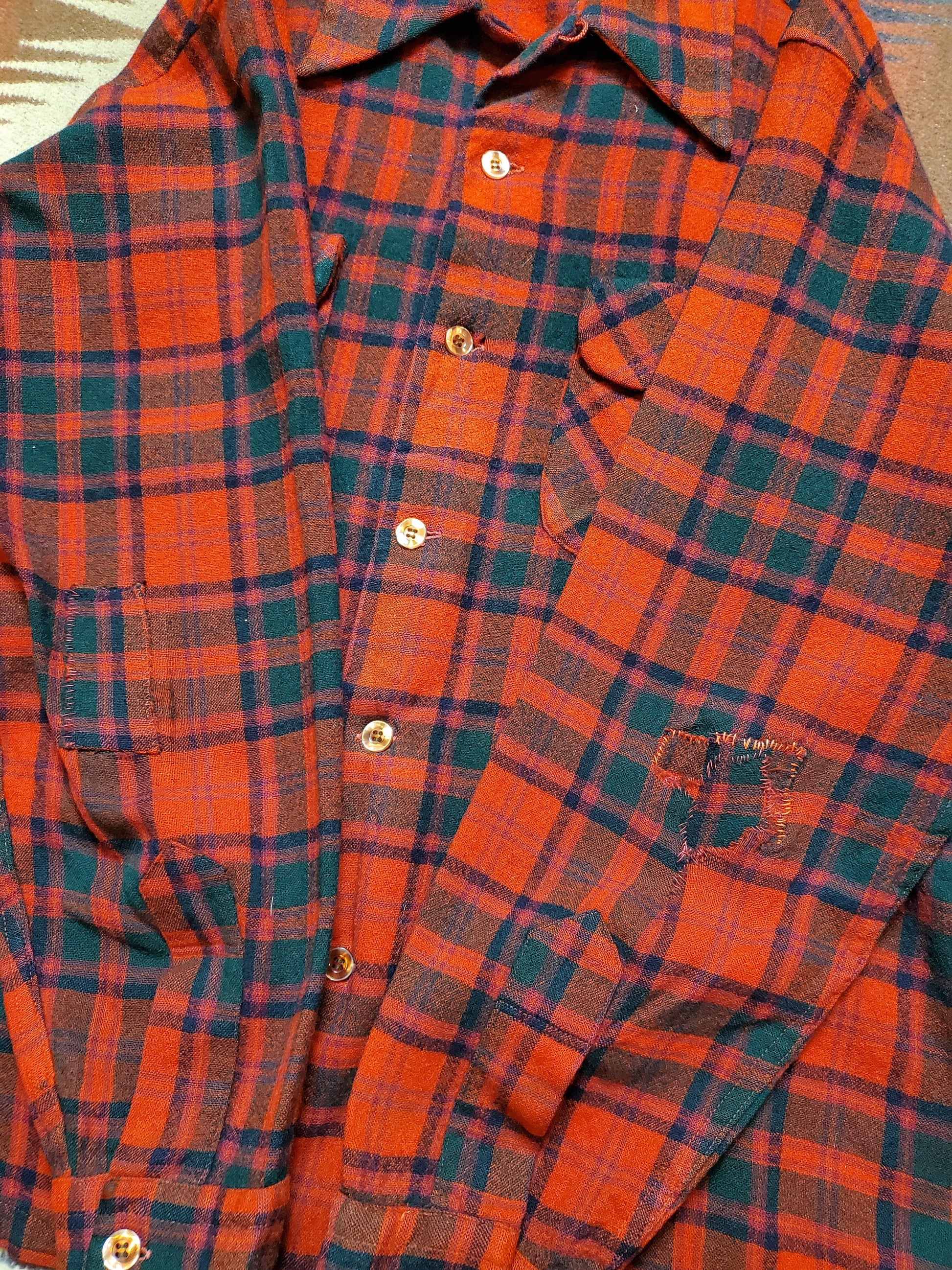 1970s Red Plaid Pendleton Board Shirt Made in USA Size M/L