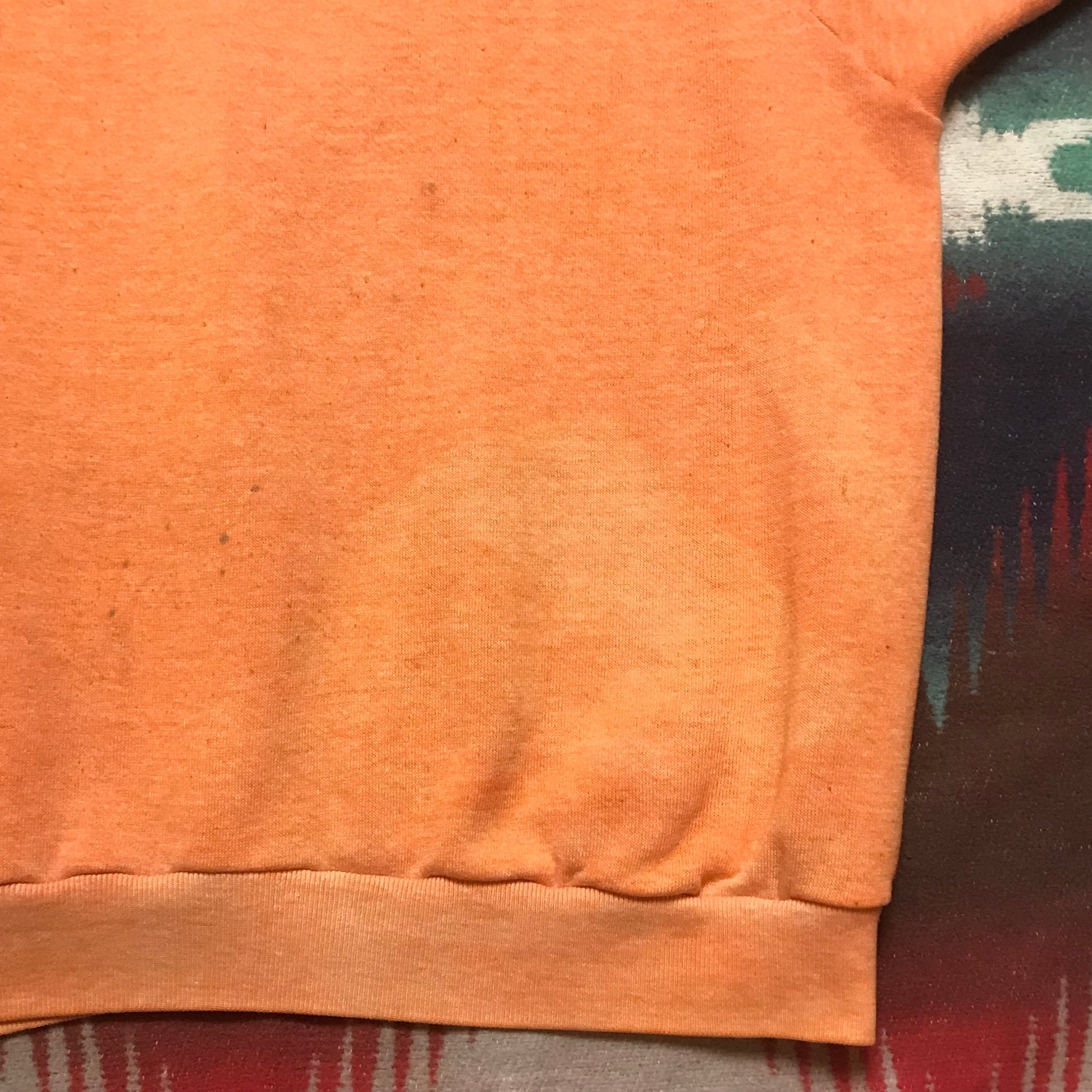 1980s Faded Orange Short Sleeve Raglan Sweatshirt Made in USA Size M