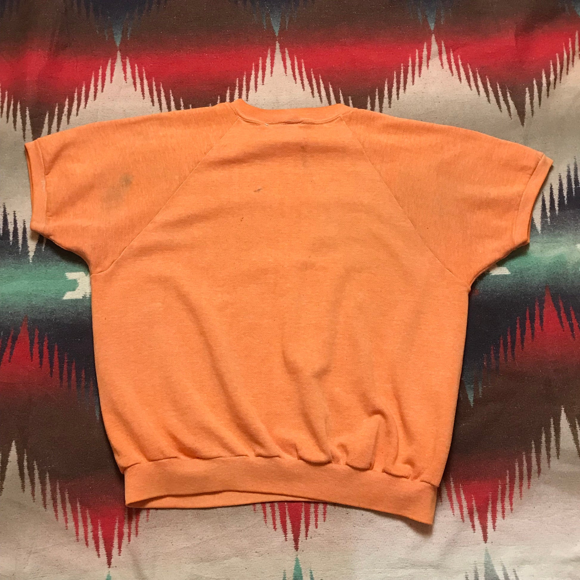 1980s Faded Orange Short Sleeve Raglan Sweatshirt Made in USA Size M