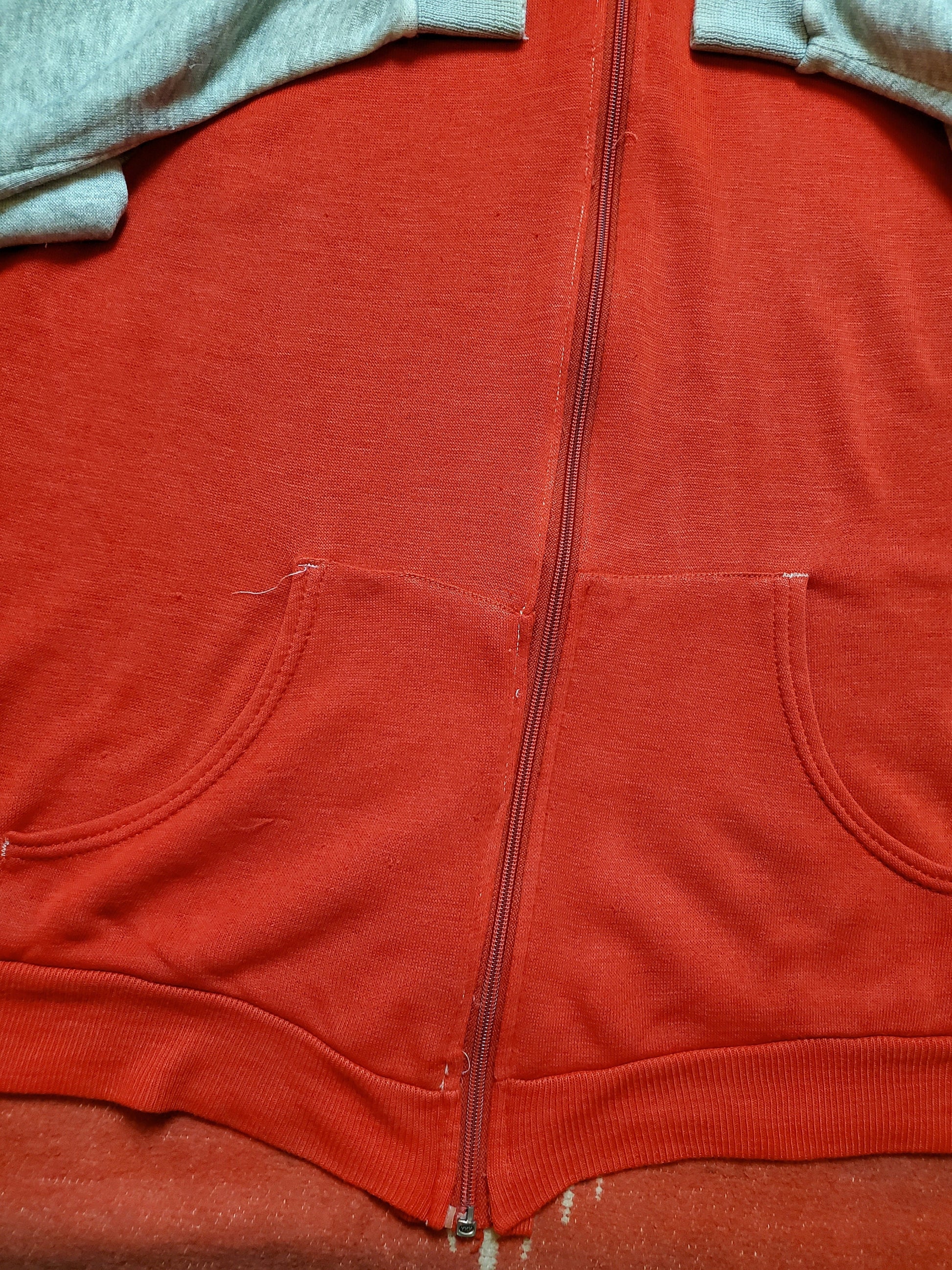 1980s Two Tone Grey/Red Zip Up Sweatshirt Size S