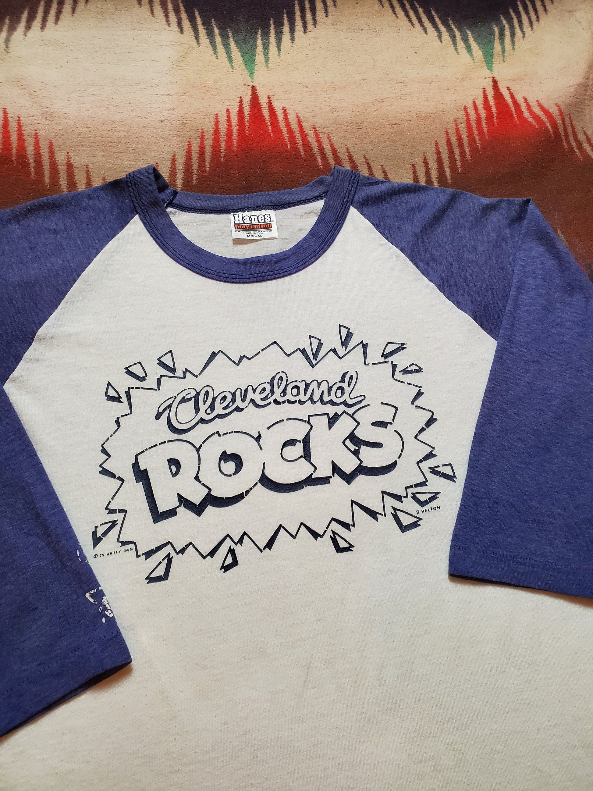 1970s Cleveland Rocks WMMS 101 Radio Station Daffy Dan's T-Shirts Raglan T-Shirt Hanes Made in USA Size S/M