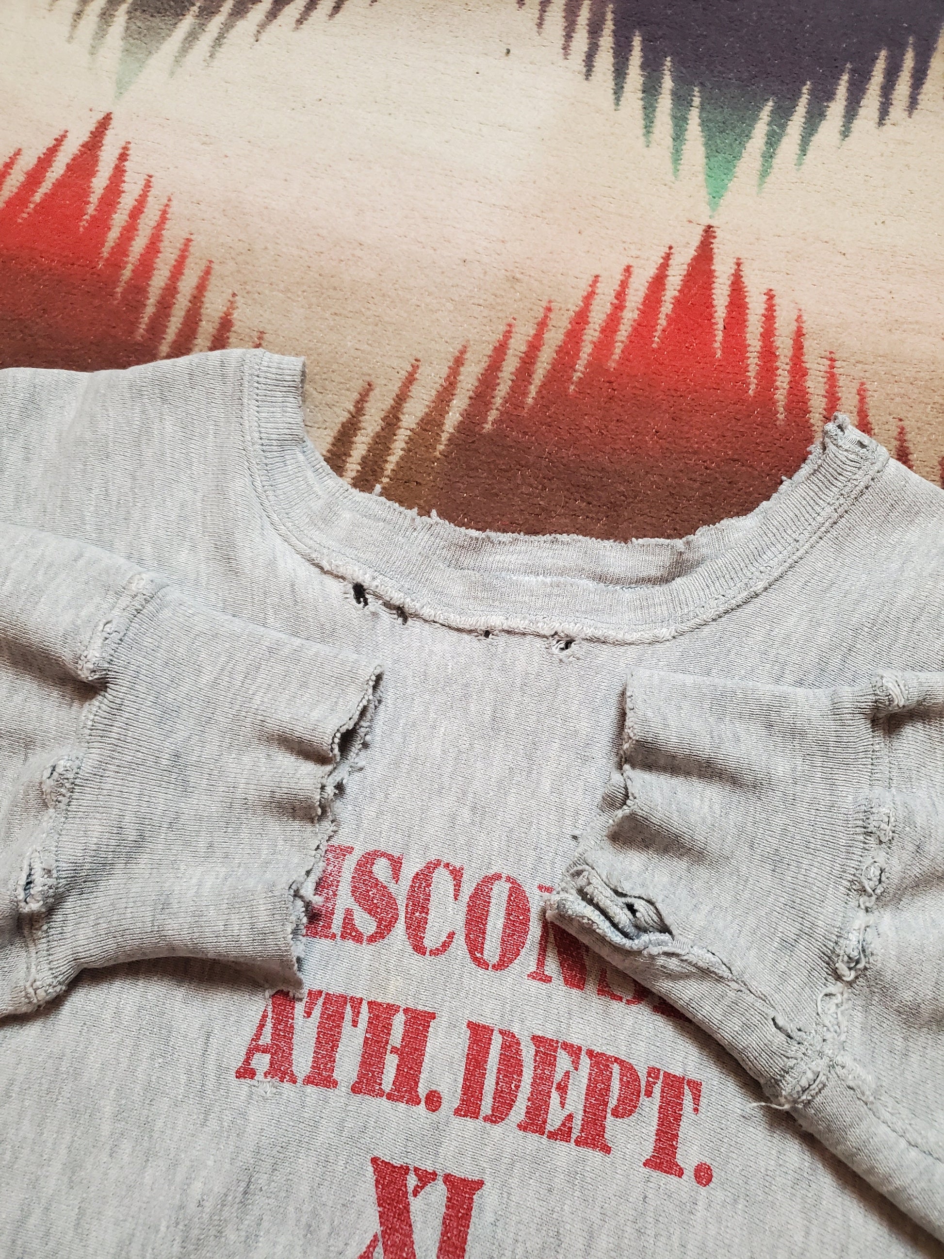 1980s Distressed Macgregor Sandknit Wisconsin Athletic Department Sweatshirt Made in USA Size XL
