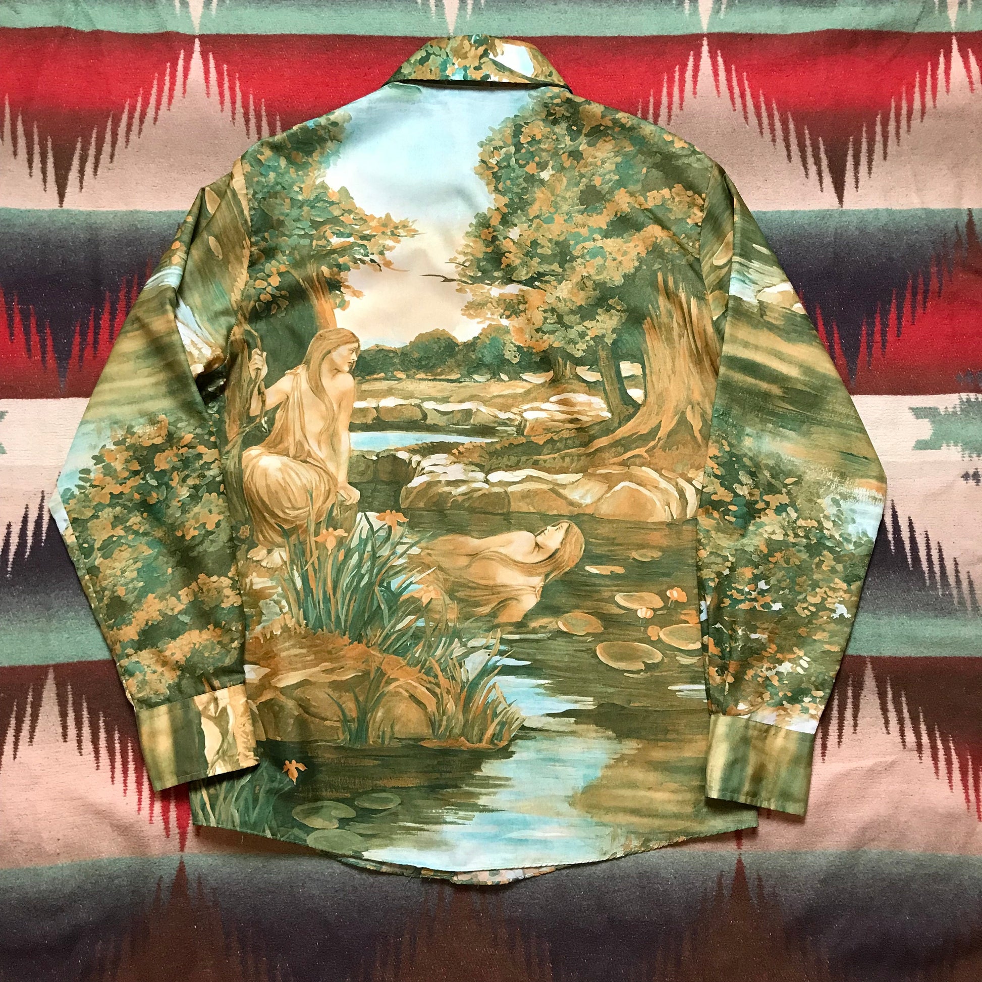 1970s Kennington California John William Waterhouse Inspired Art Print Disco Shirt Size L/XL