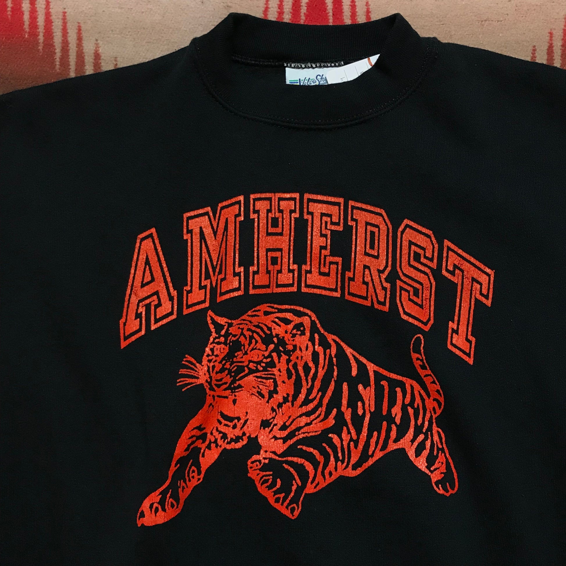 1980s/1990s Amherst Tigers Velvasheen Sweatshirt Made in USA Size L