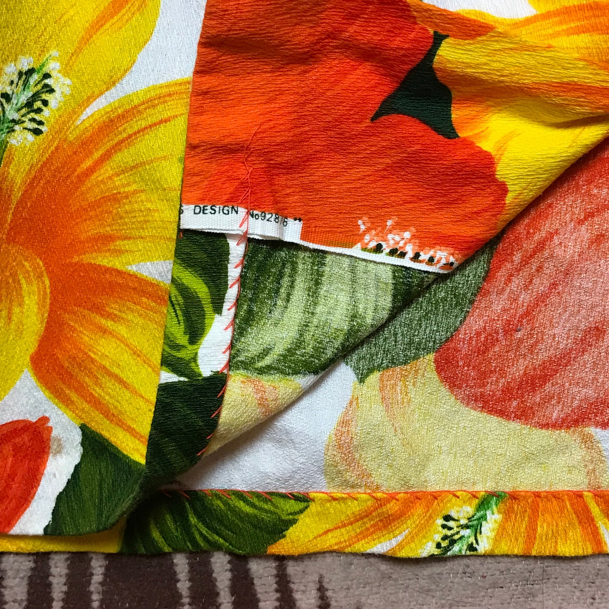 1970s Pacific Isle Creations of Hawaii Loop Collar Bark Cloth Hawaiian Shirt Size L
