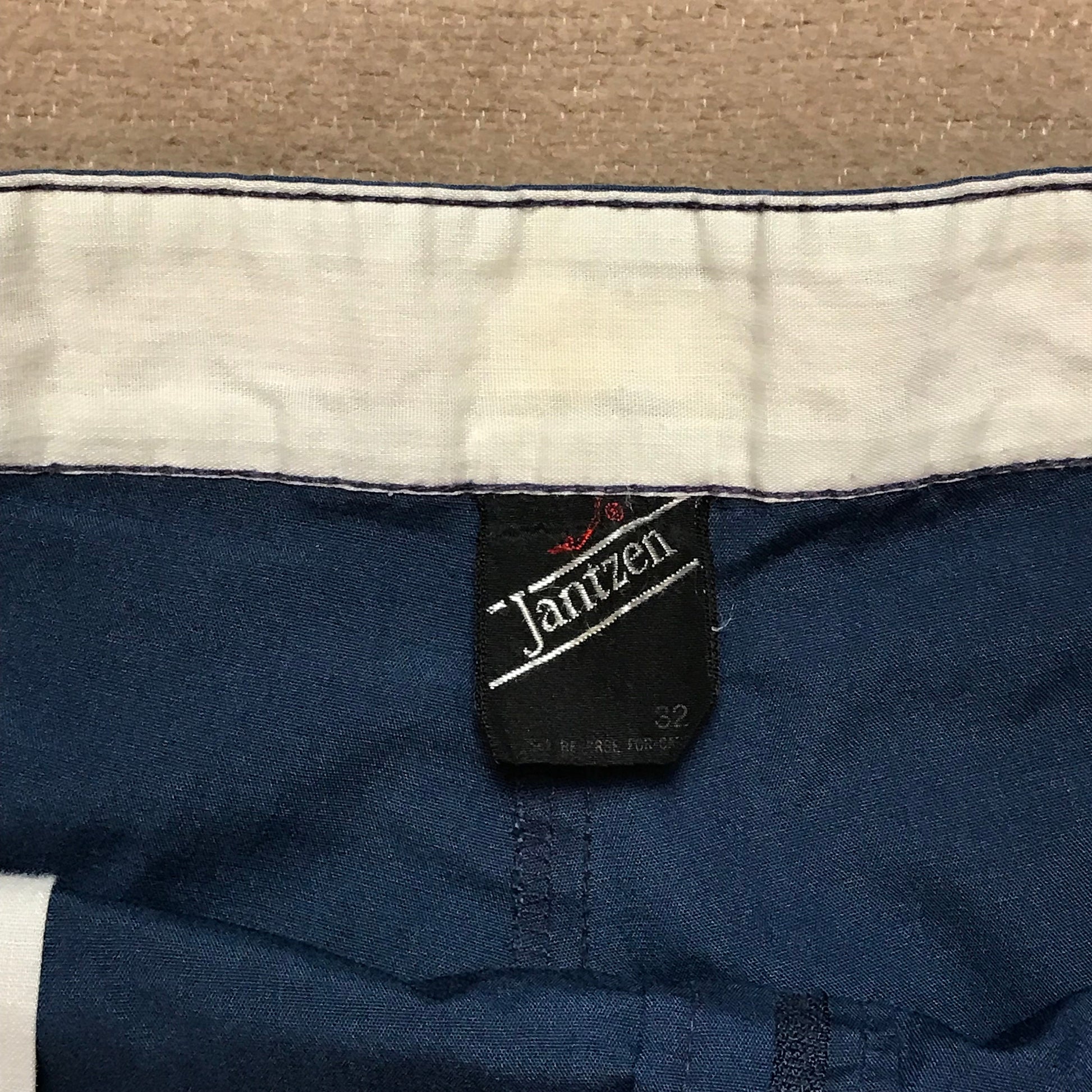 1980s Jantzen Shorts Made in USA Size 30