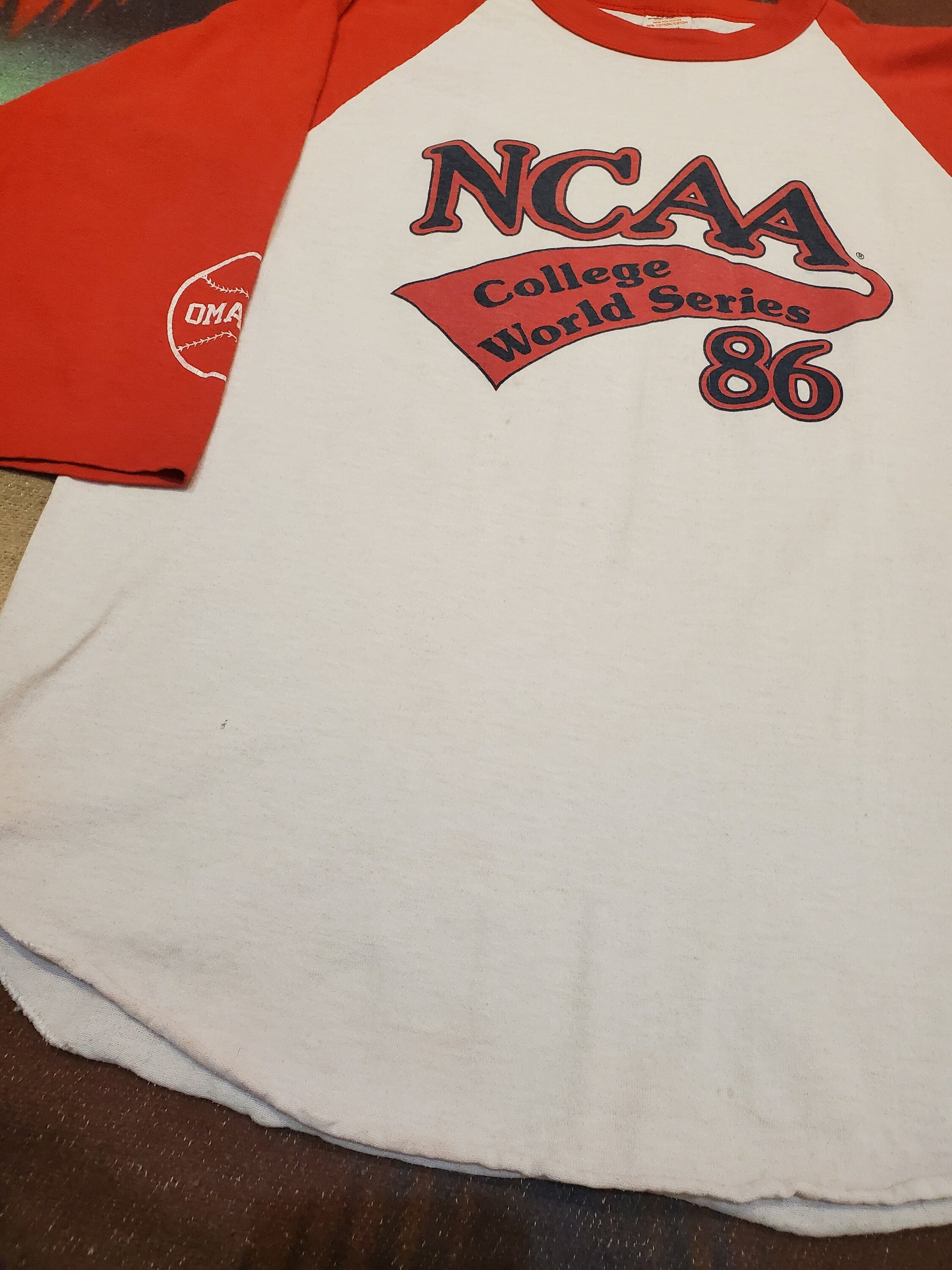 1980s 1986 College World Series Omaha Baseball Raglan T-Shirt Made in USA Size S