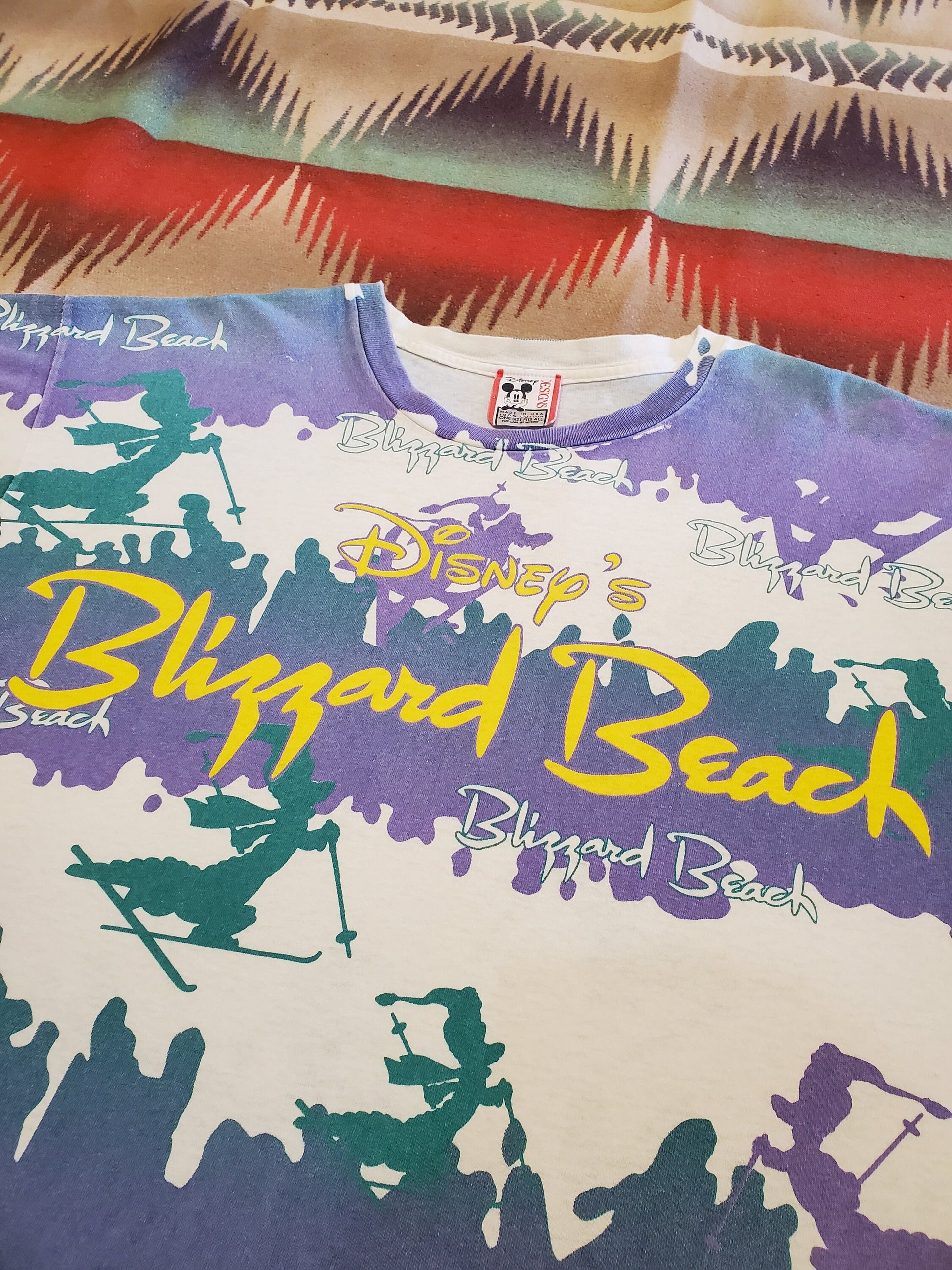 1990s Disney Designs Blizzard Beach Walt Disney World AOP T-Shirt Made in USA Size XL