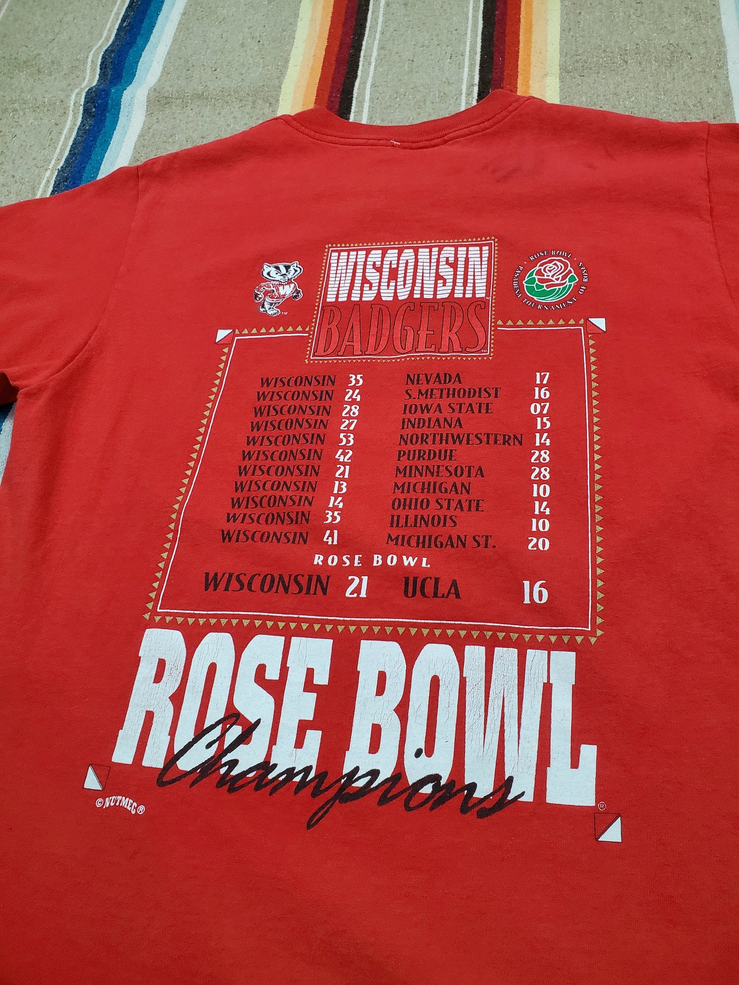 1990s 1994 Nutmeg Wisconsin Badgers Rose Bowl Champions T-Shirt Made in USA Size L