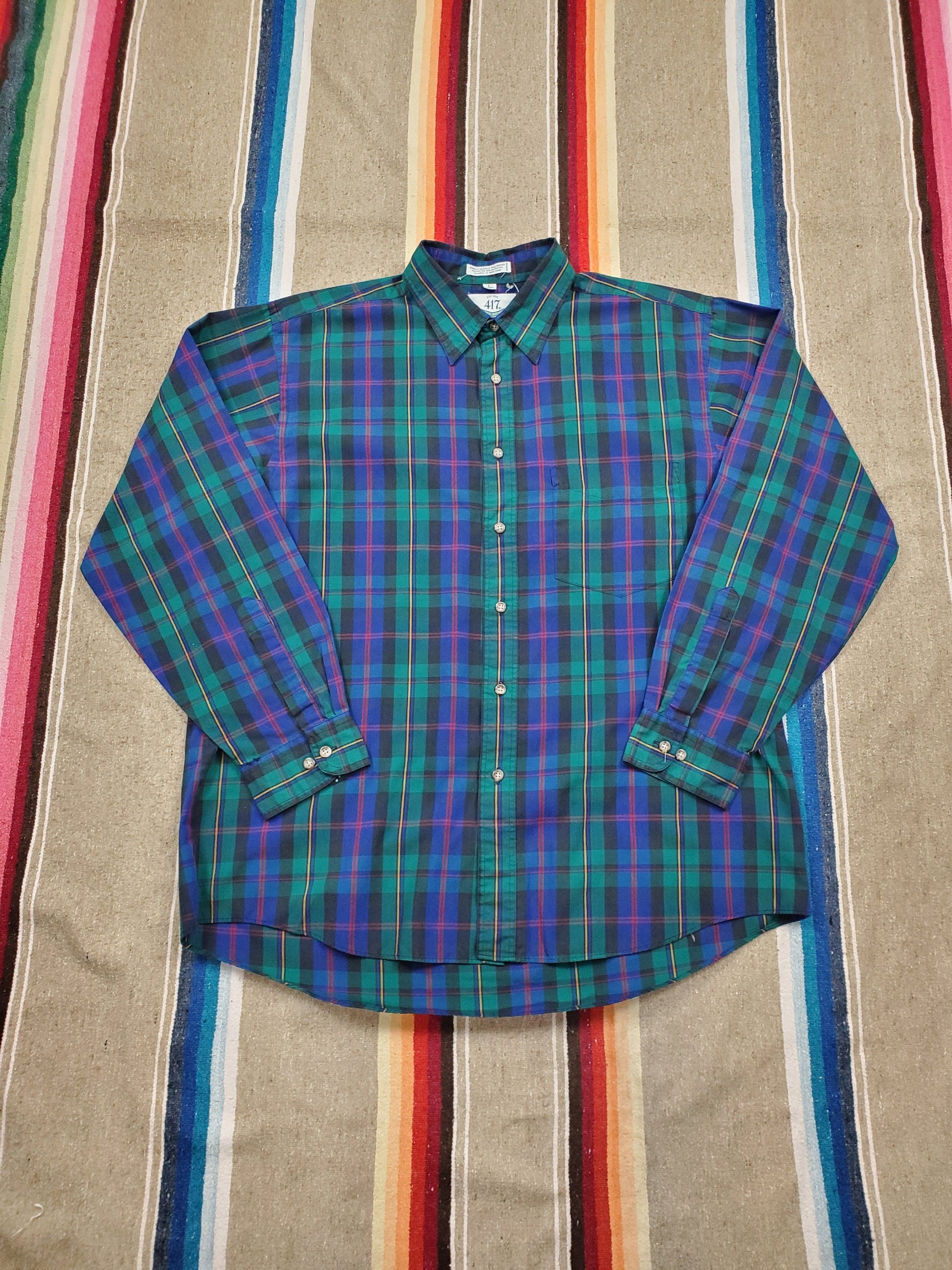 1980s/1990s Van Heusen 417 Single Needle Button Up Longlseeve Plaid Shirt Size L/XL