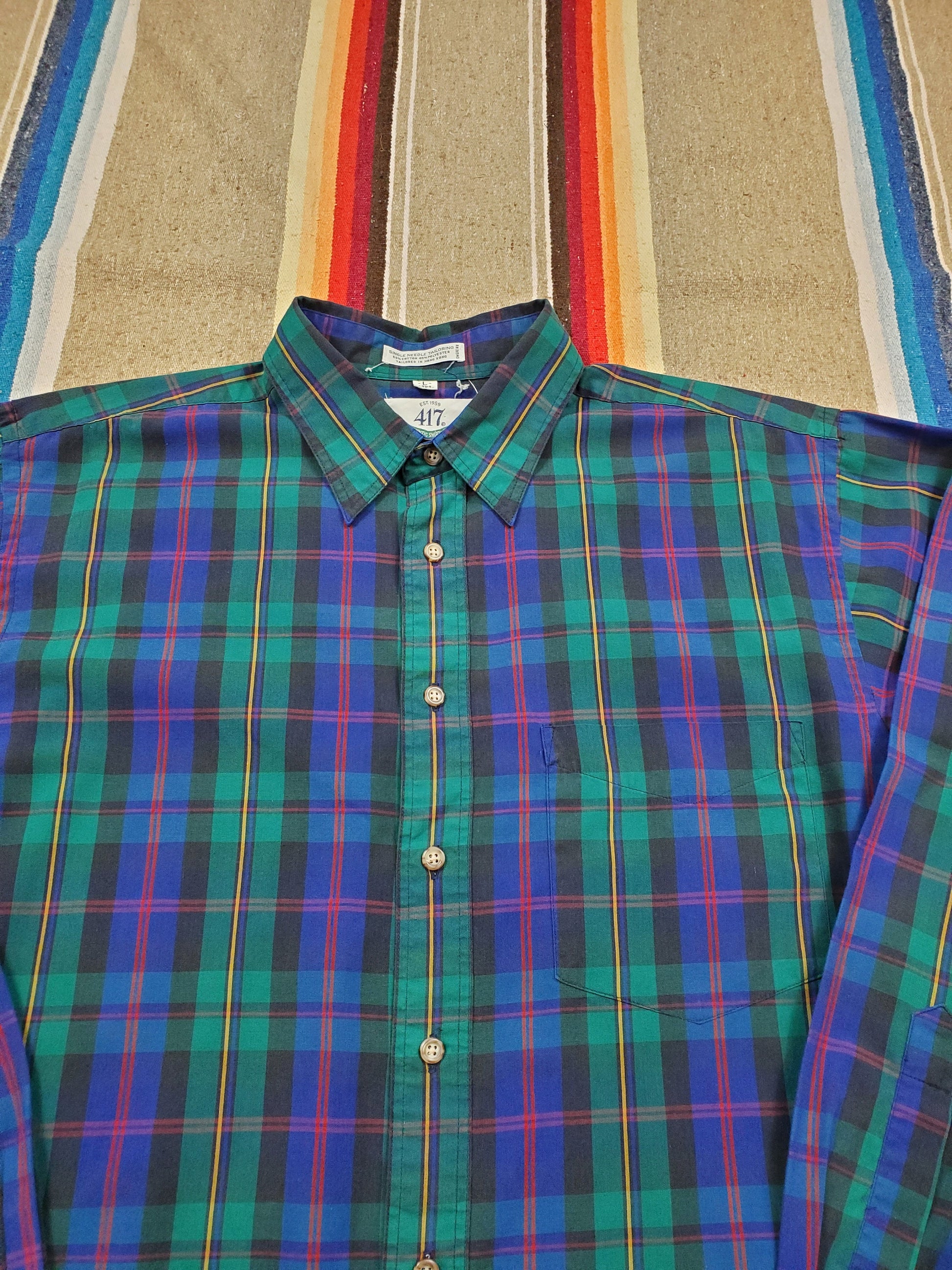 1980s/1990s Van Heusen 417 Single Needle Button Up Longlseeve Plaid Shirt Size L/XL