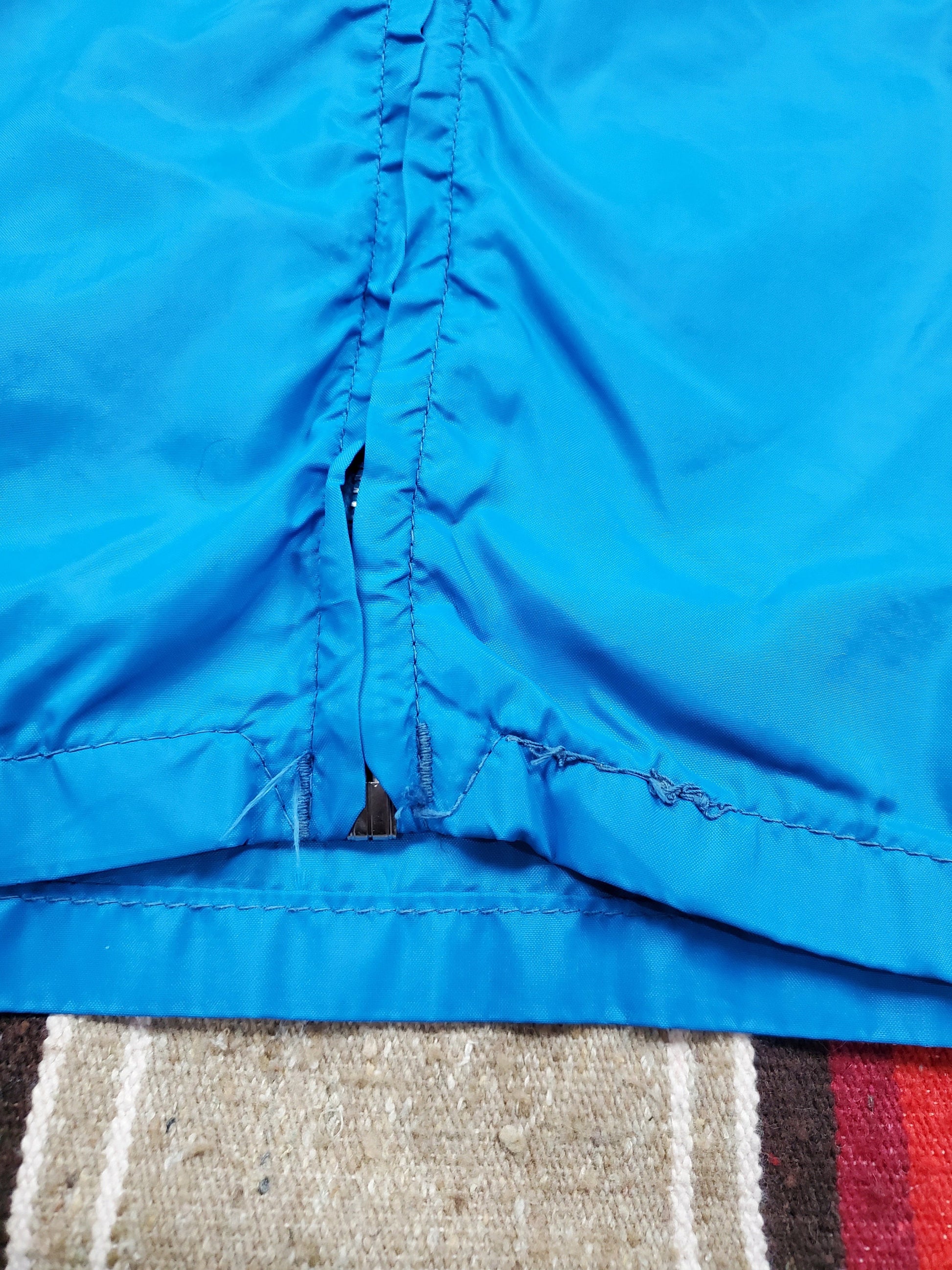 1970s/1980s Louisville Sportswear Zip Up Nylon Windbreaker Jacket Made in USA Size L