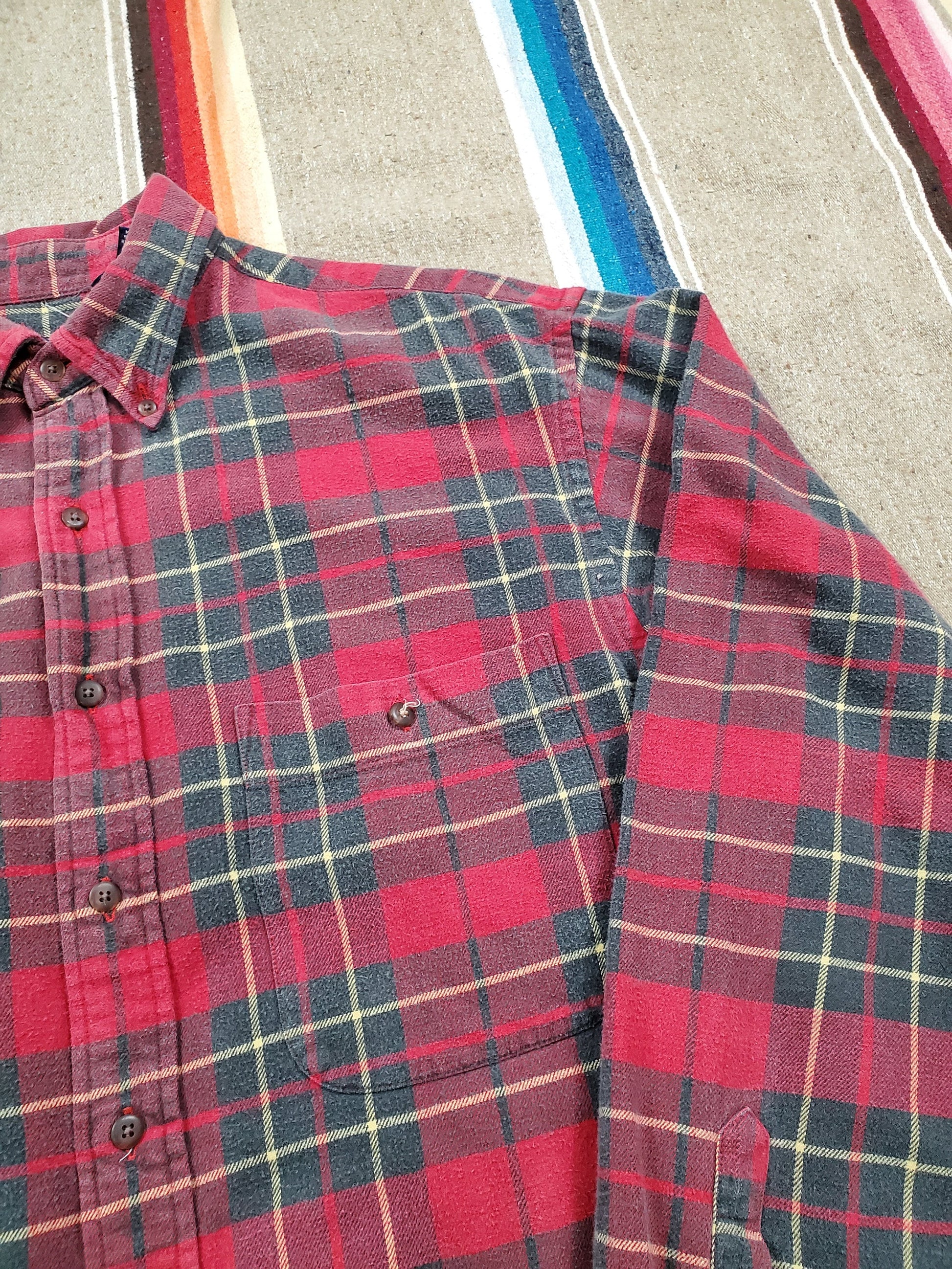 1990s Lands End Red Plaid Button Down Flannel Shirt Size XL