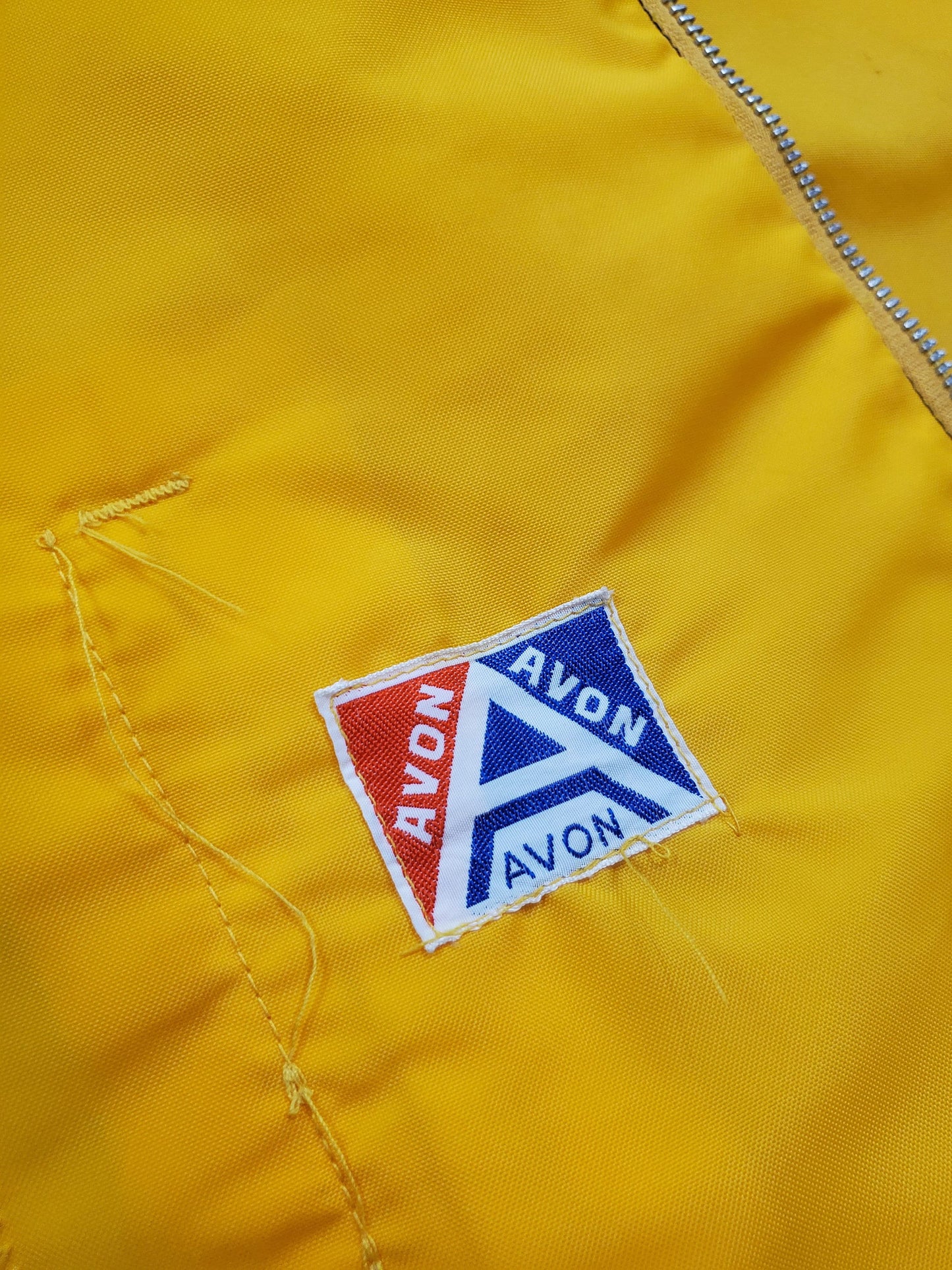 1970s/1980s Avon John Deere Zip-Up Nylon Windbreaker Jacket Size L/XL