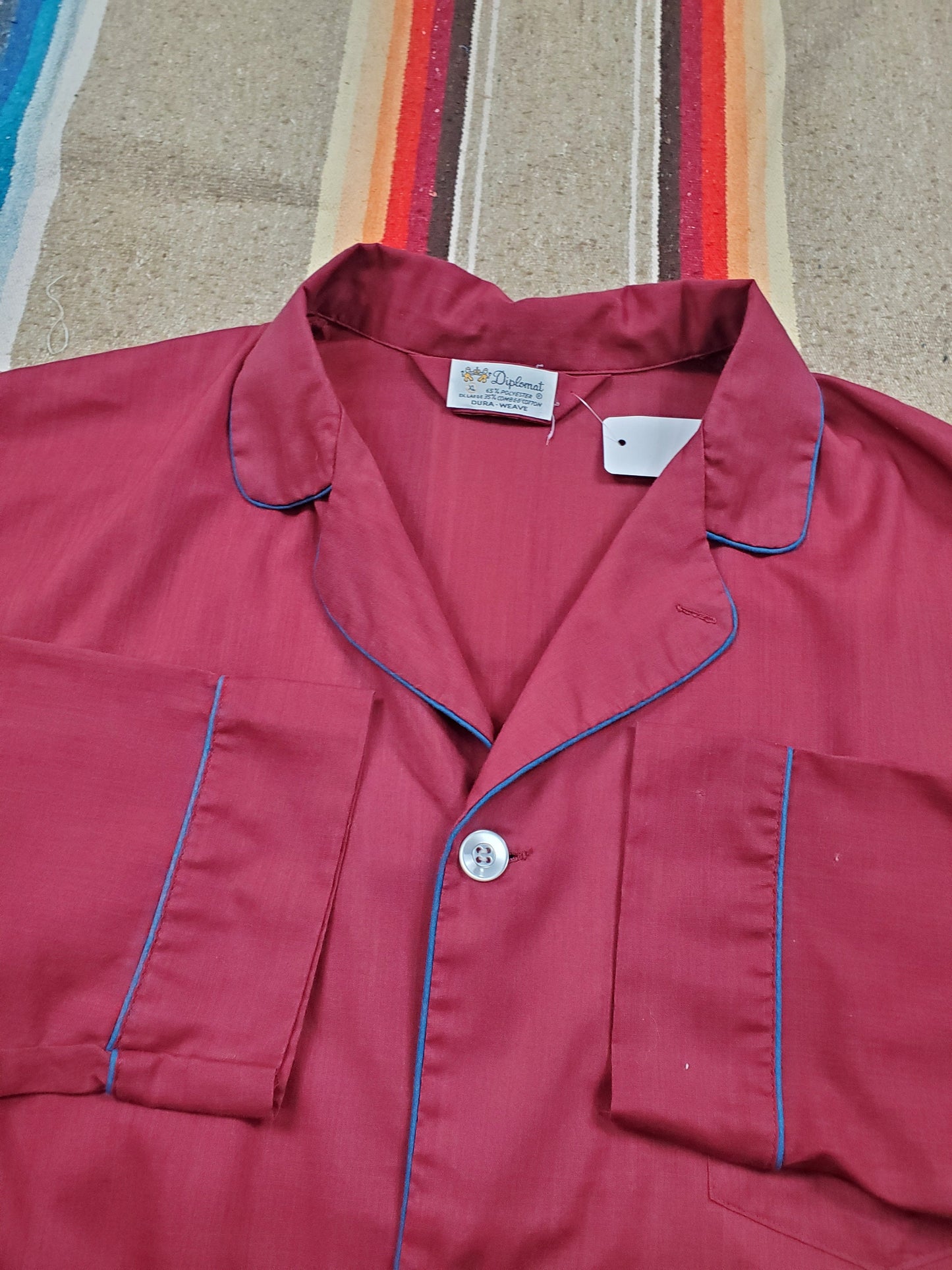 1970s Diplomat Dura-Weave Maroon Button Up Sleep Shirt Size XL