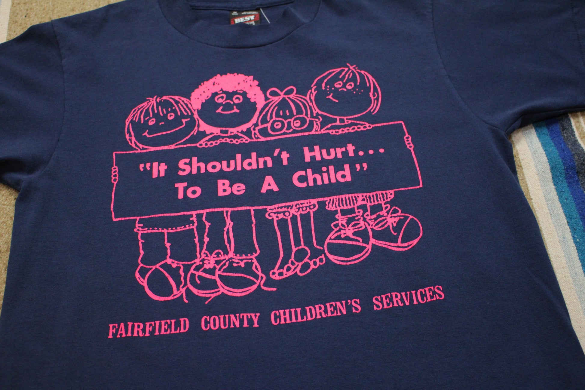 1990s Fruit of the Loom Fairfield County Children's Services It Shouldn't Hurt to Be a Child T-Shirt Made in USA Size S