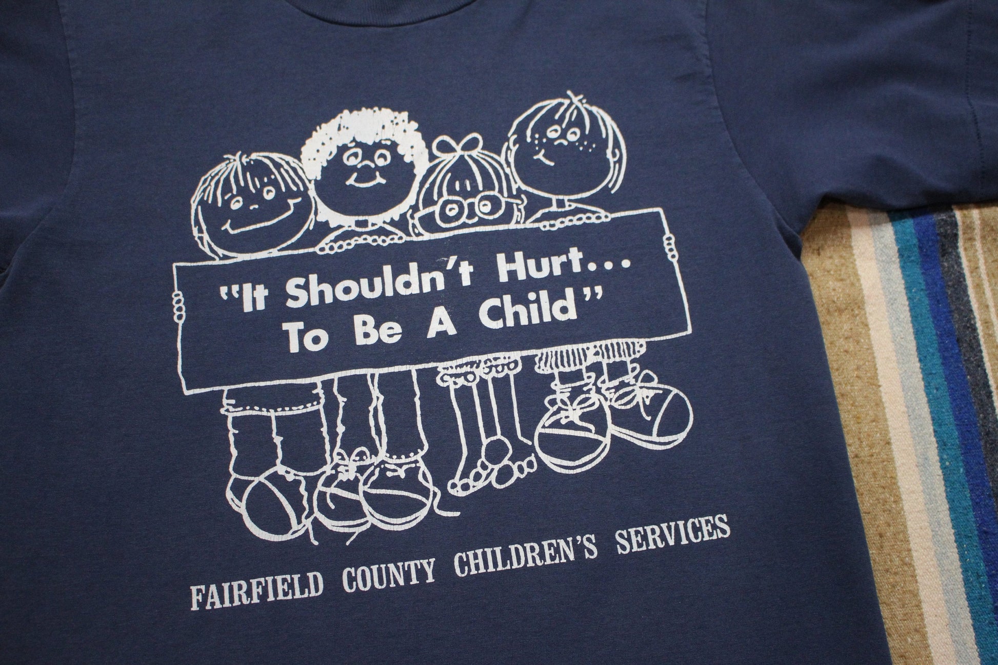 1990s Fruit of the Loom Fairfield County Children's Services It Shouldn't Hurt to Be a Child T-Shirt Made in USA Size S