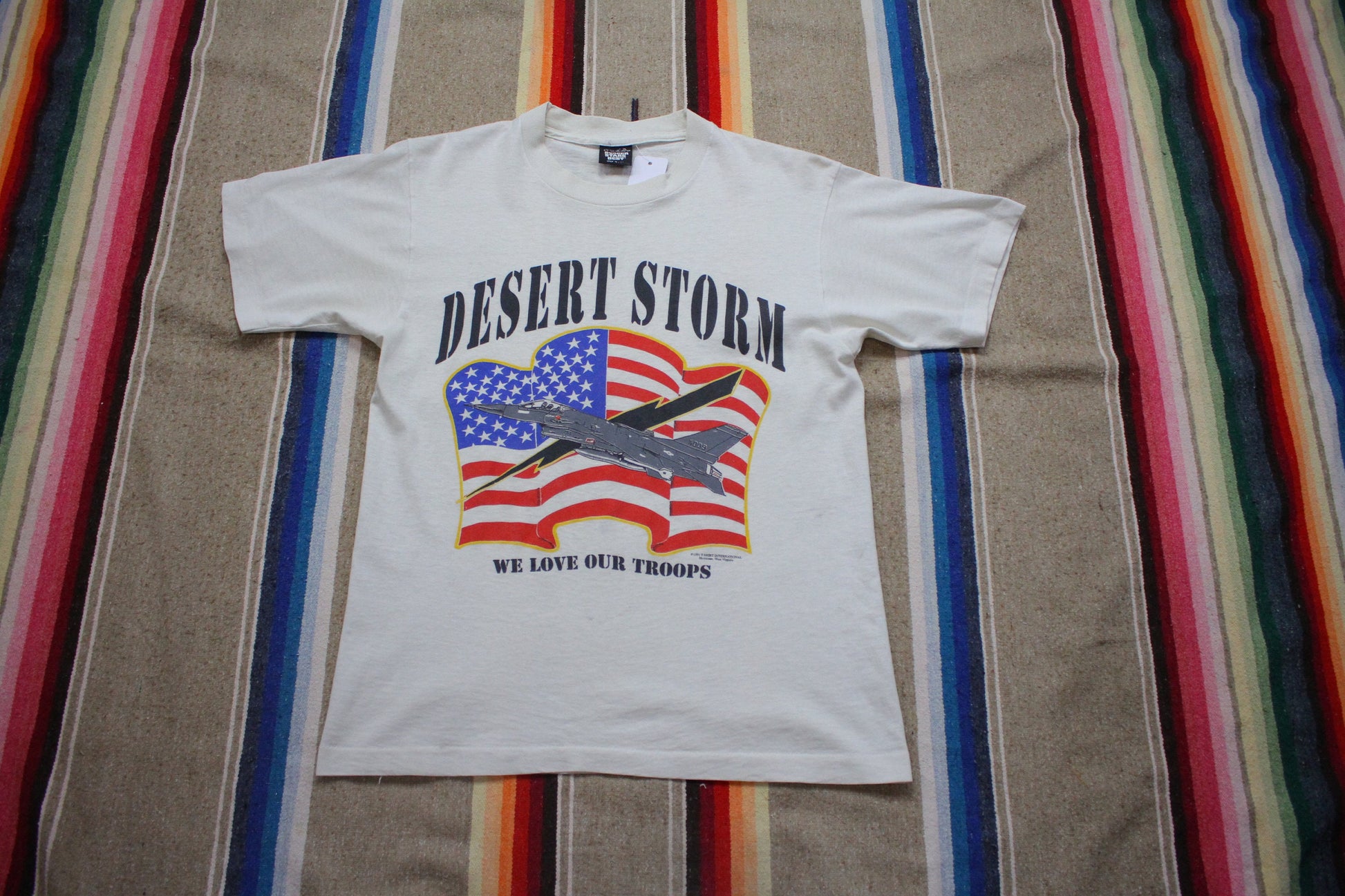 1990s 1991 Desert Storm We Love Our Troops T-Shirt Made in USA Size S