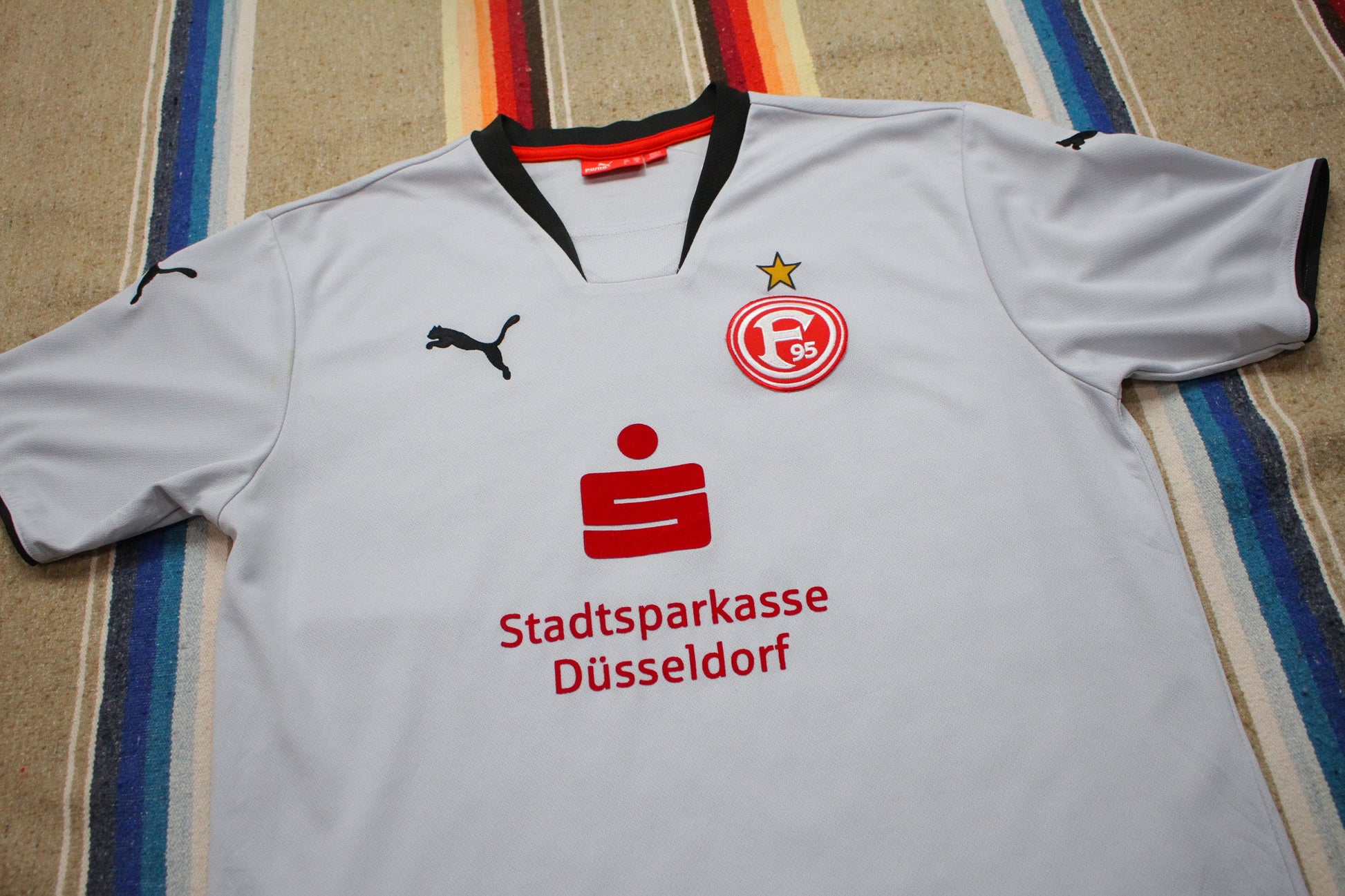 2000s Puma 07-08/08-09 Fortuna Dusseldorf Away/Third Authentic German Soccer Jersey Size M