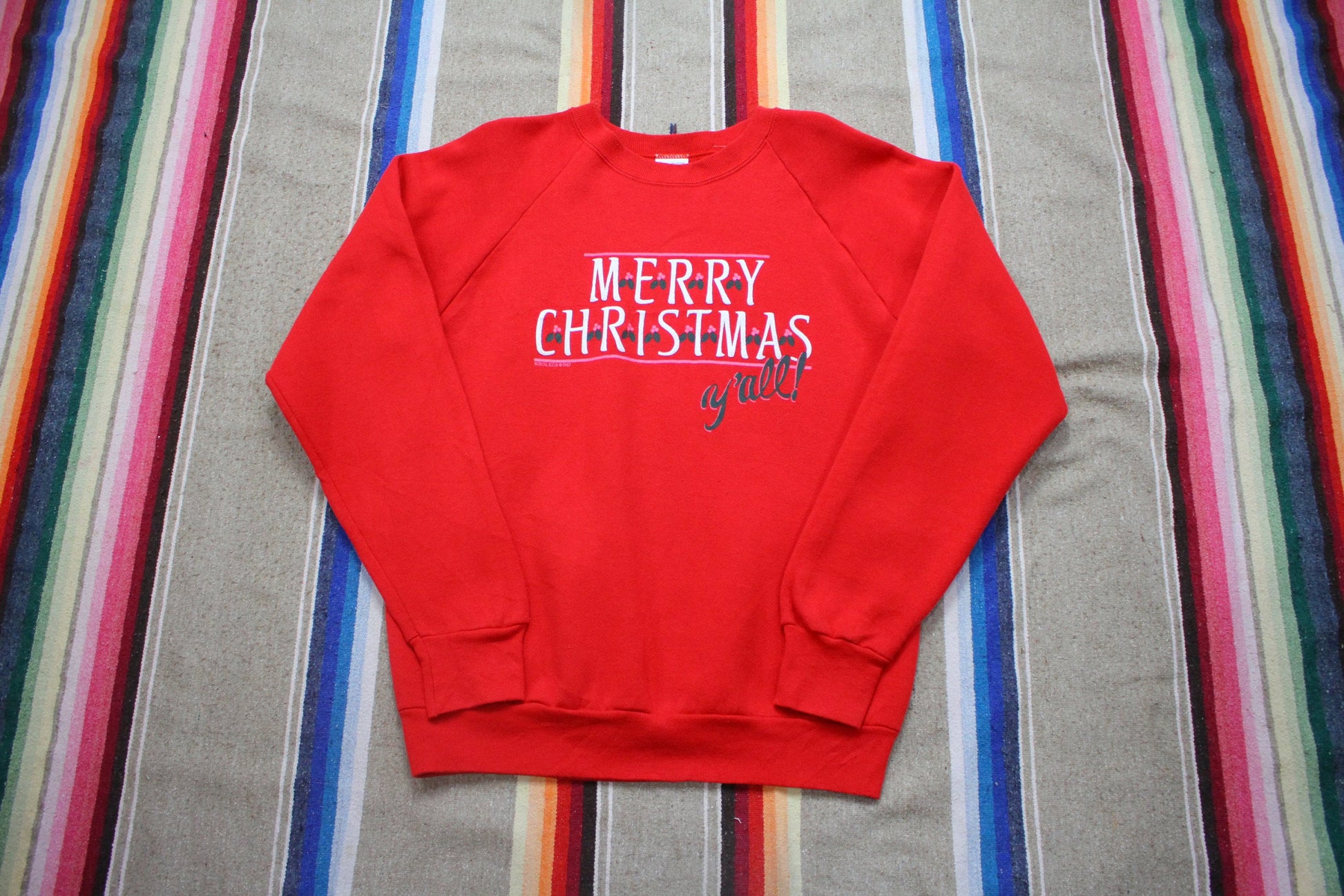 1980s 1987 Fruit of the Loom Merry Christmass Y'all Raglan Sweatshirt Made in USA Size L